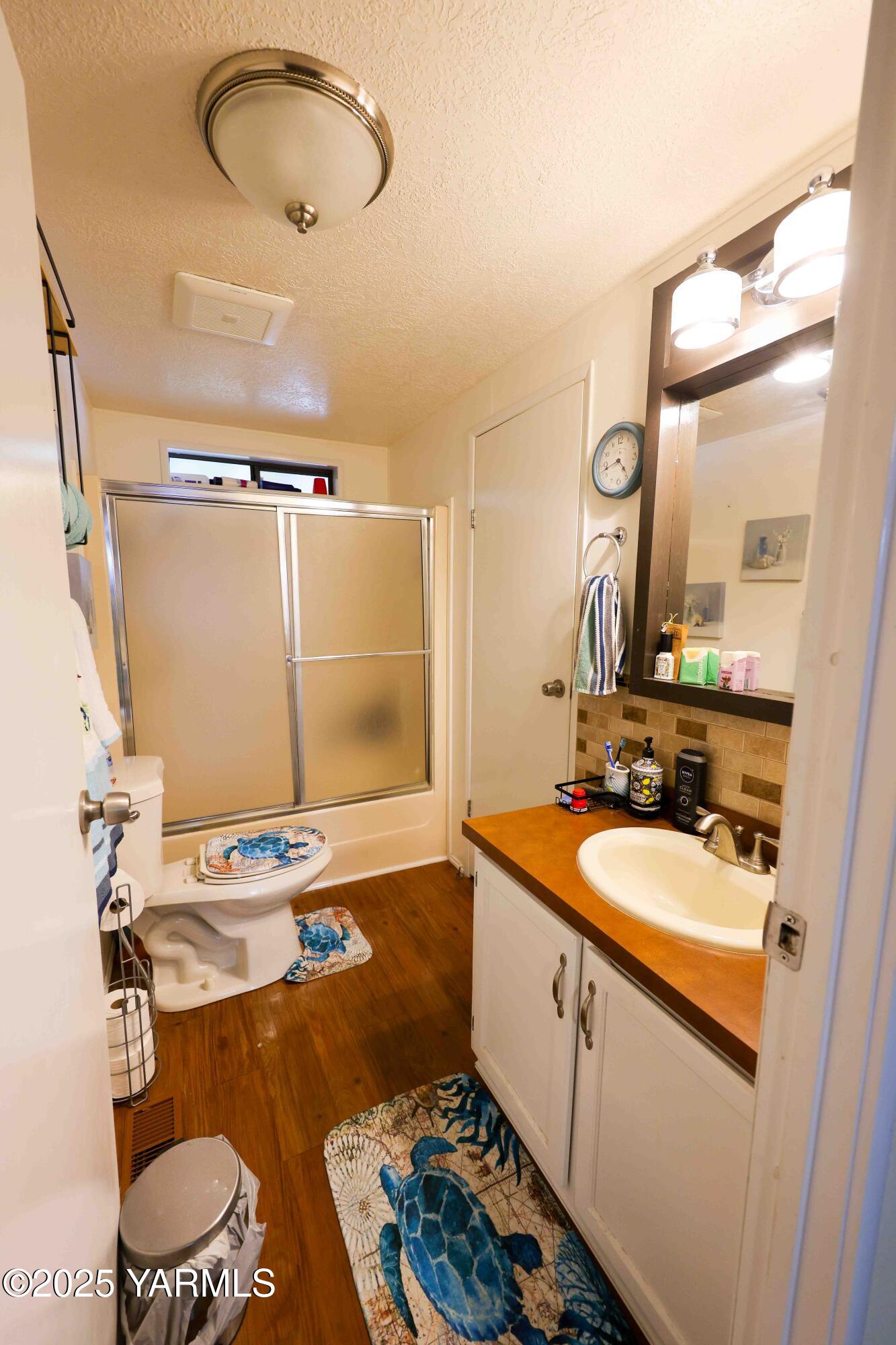 802 N 40th Ave Unit: 33