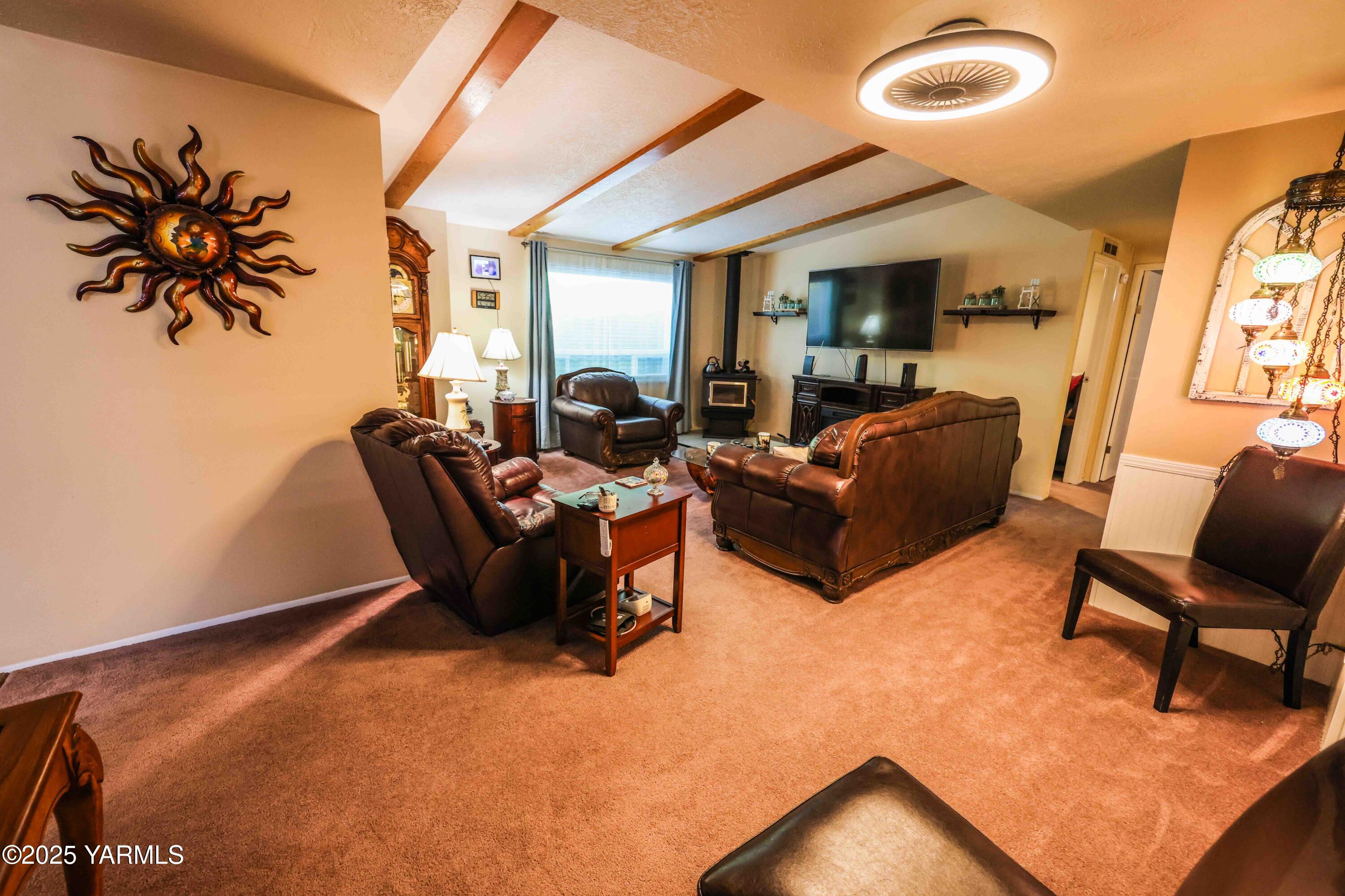 802 N 40th Ave Unit: 33