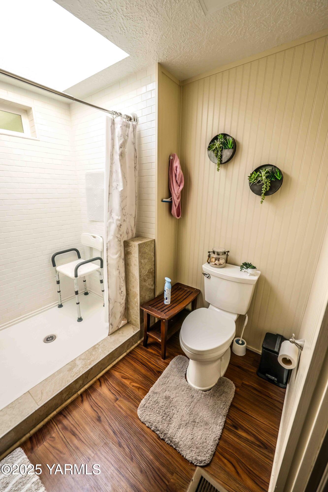 802 N 40th Ave Unit: 33