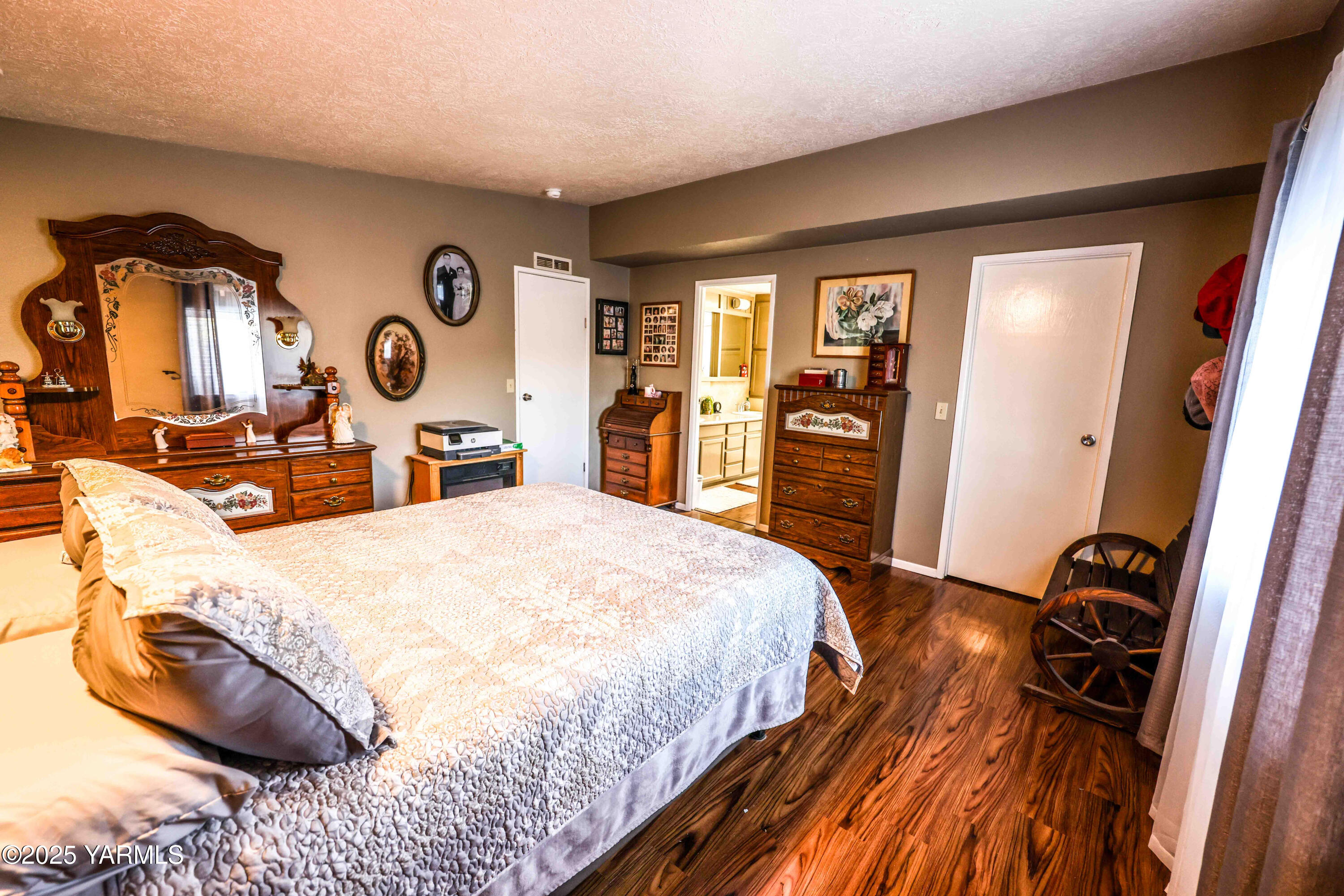 802 N 40th Ave Unit: 33
