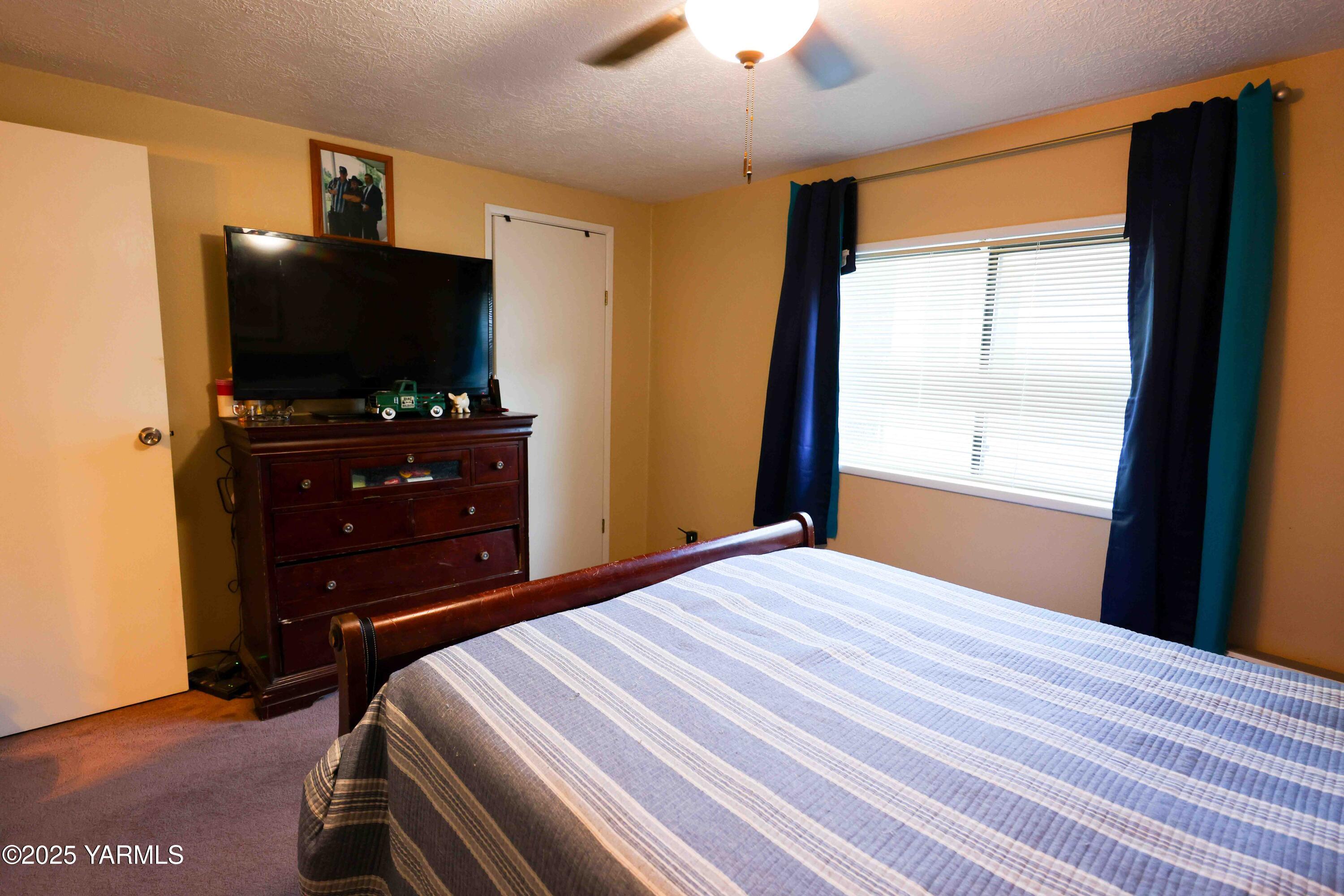 802 N 40th Ave Unit: 33