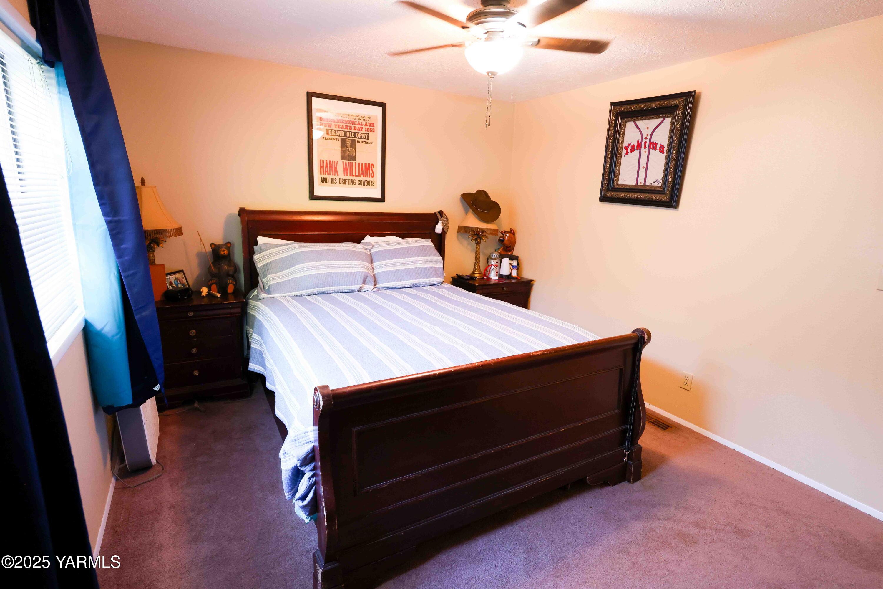 802 N 40th Ave Unit: 33