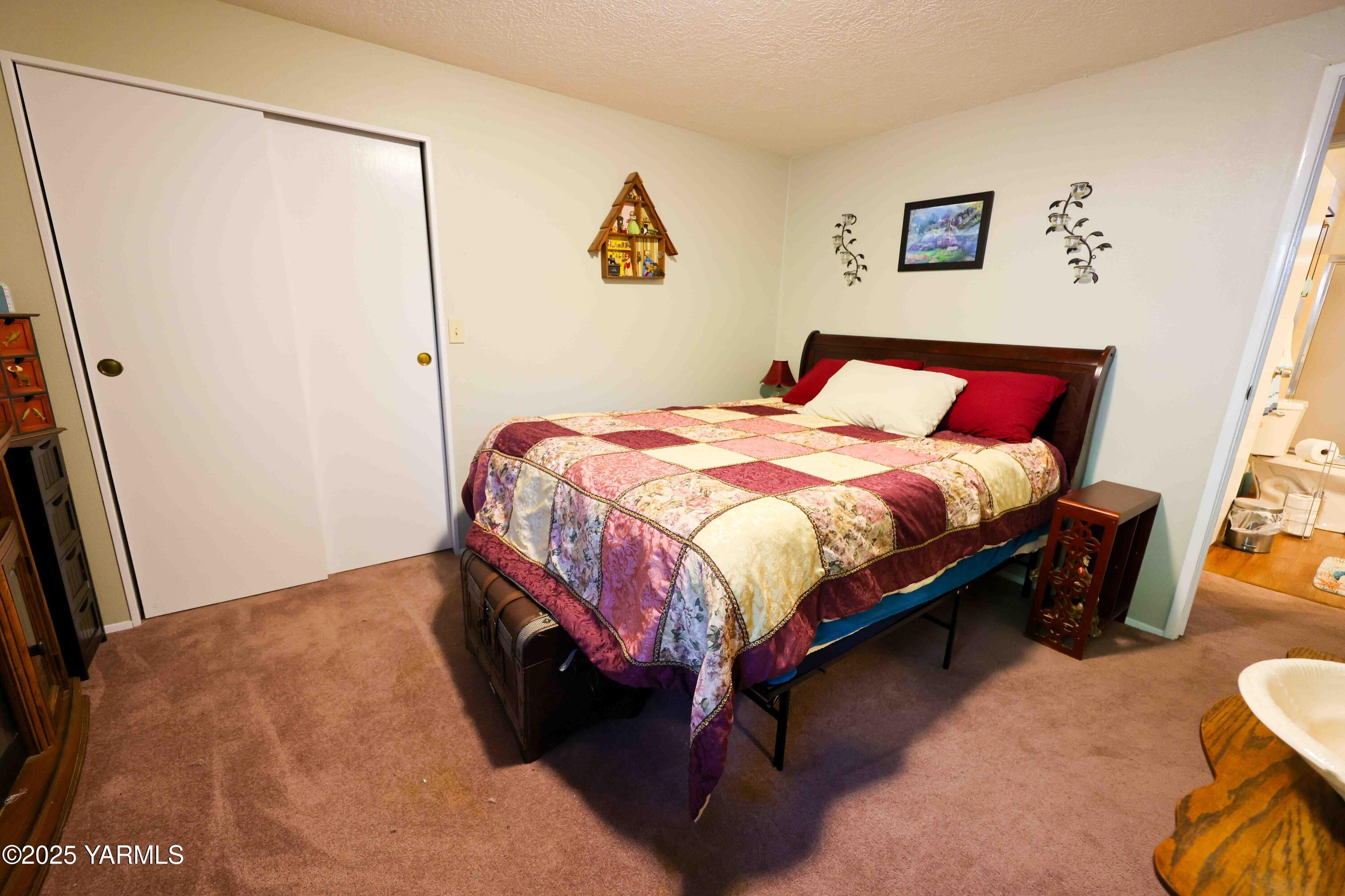 802 N 40th Ave Unit: 33