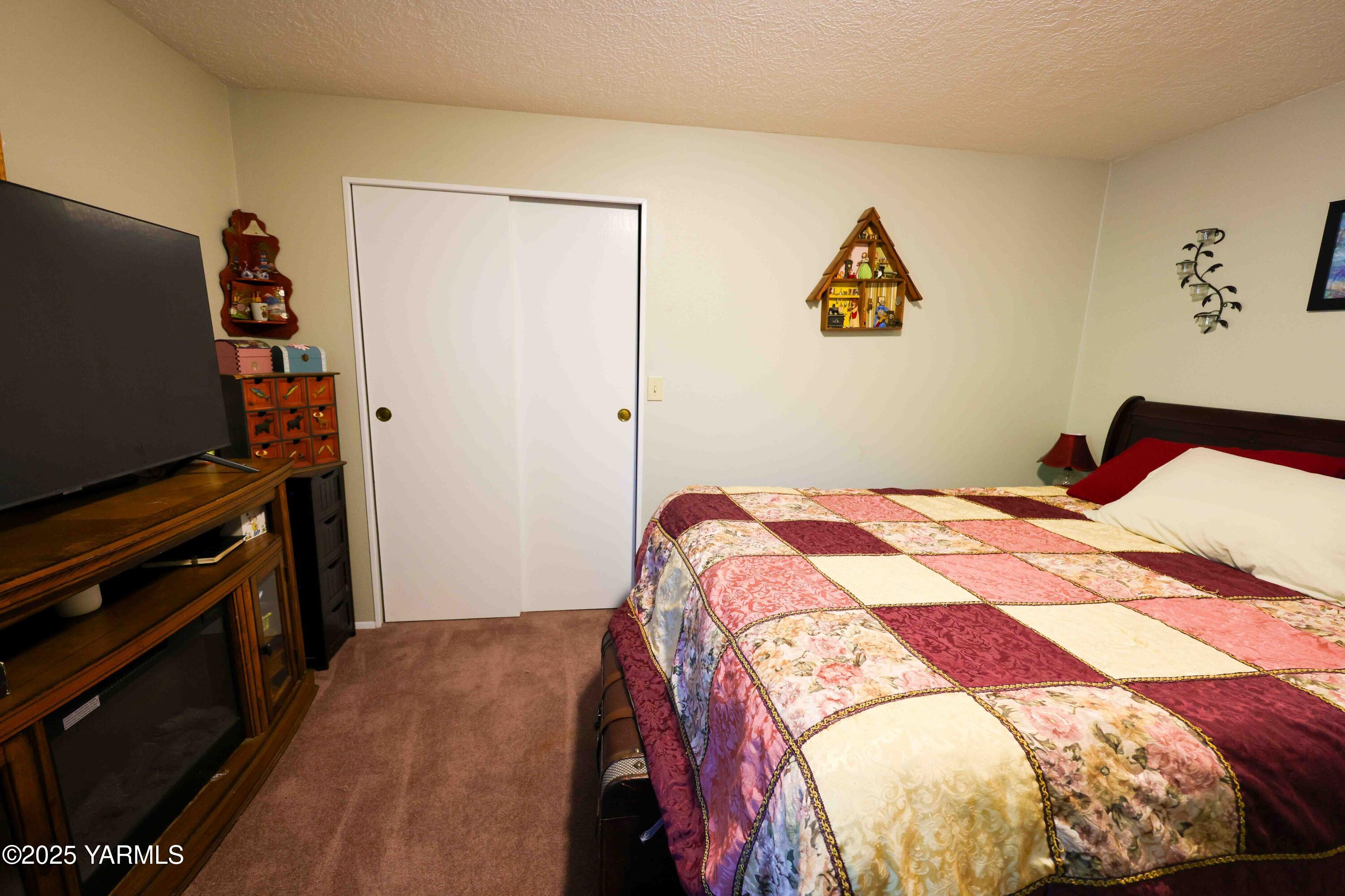 802 N 40th Ave Unit: 33