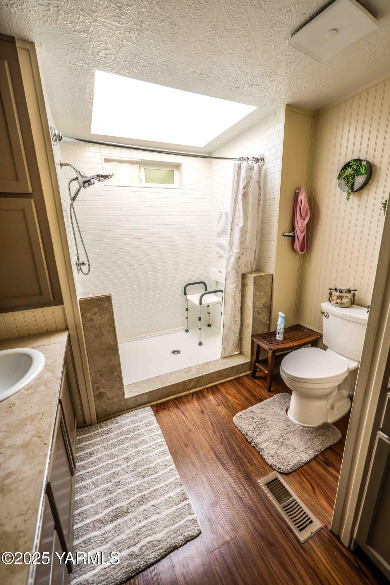 802 N 40th Ave Unit: 33