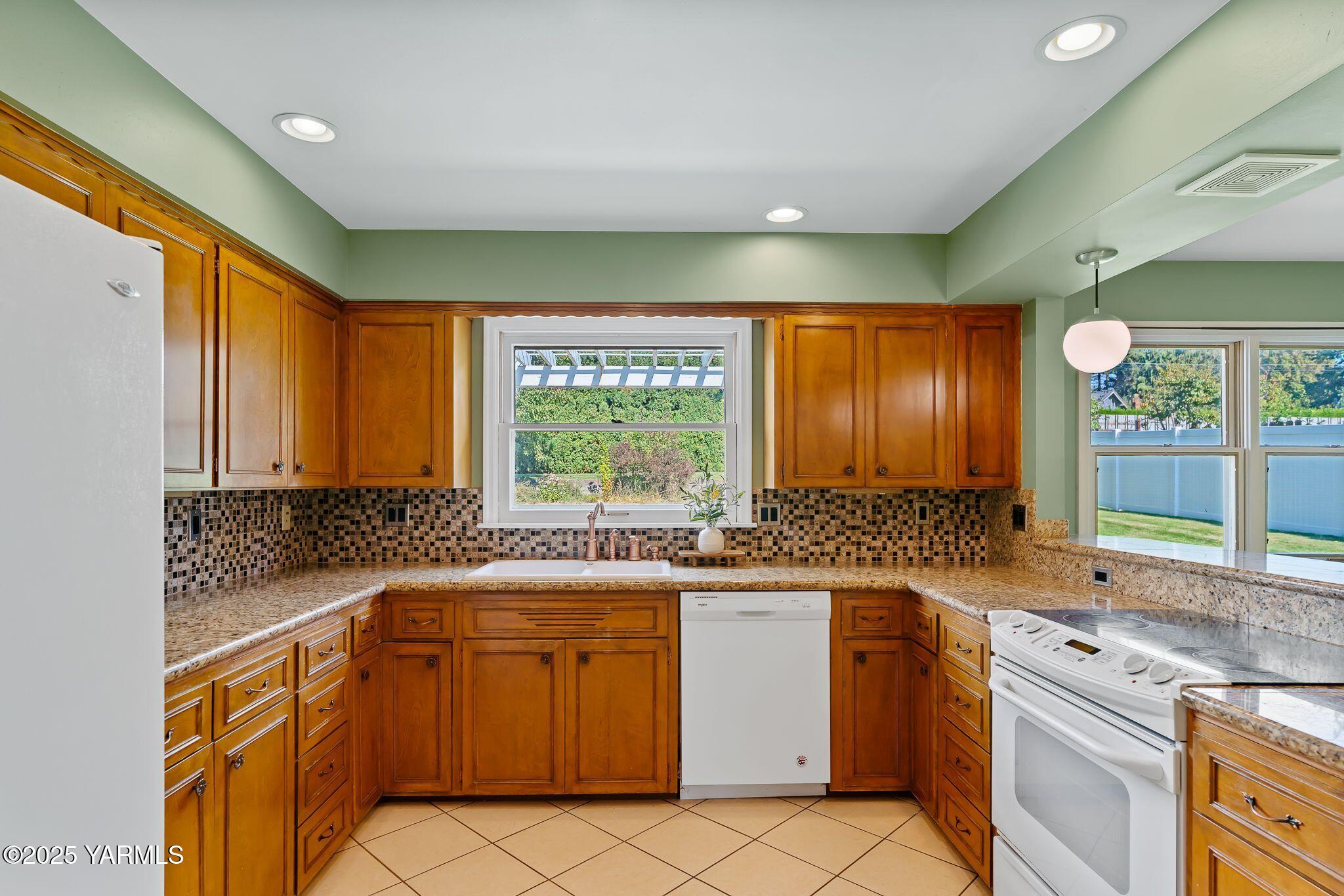 3609 Richey Rd