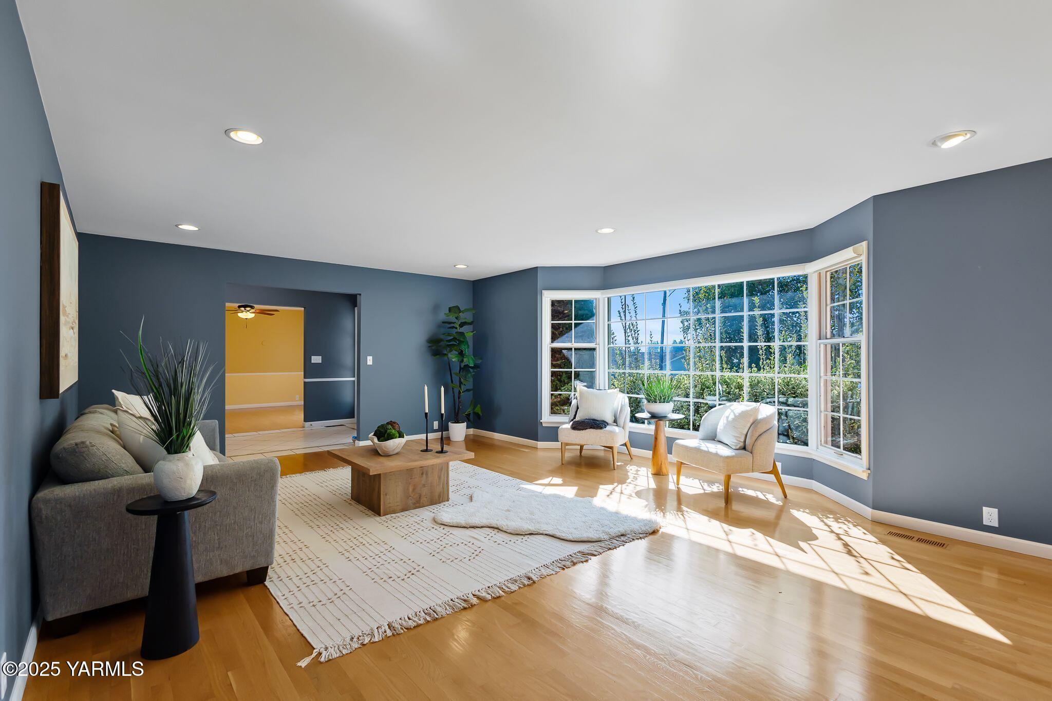 3609 Richey Rd