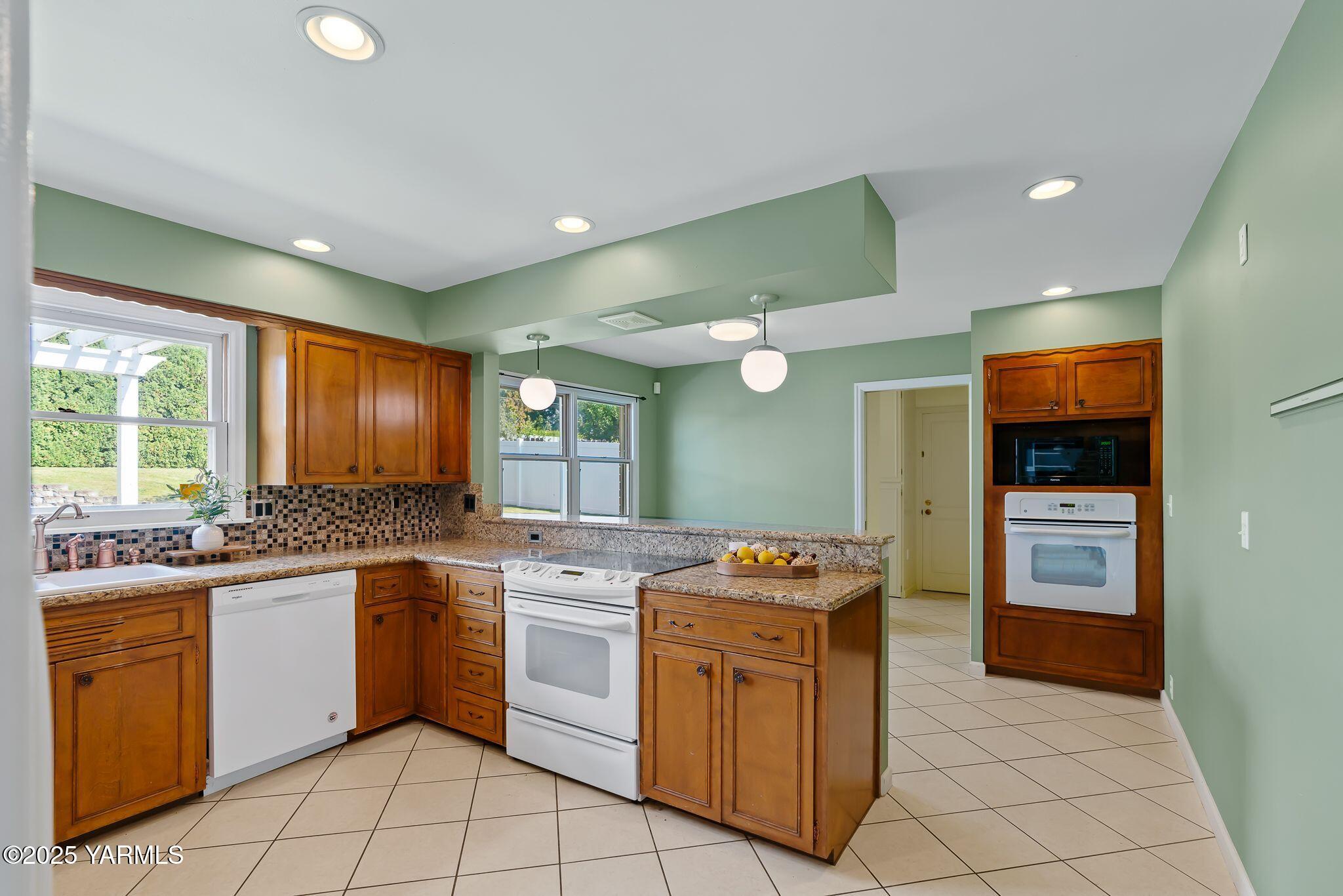 3609 Richey Rd