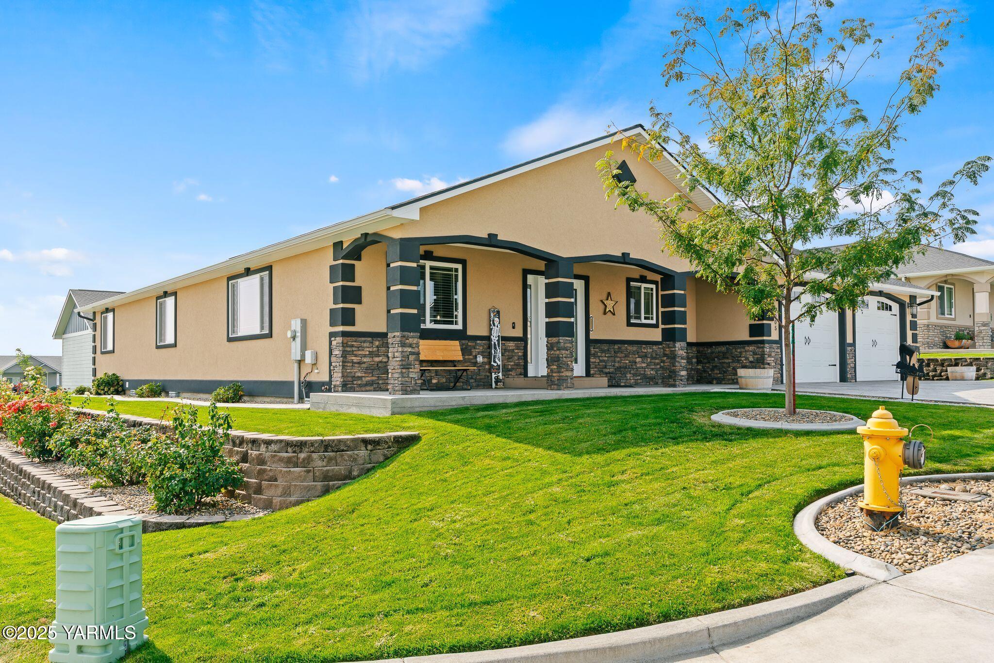 2005 Jennifer Dr