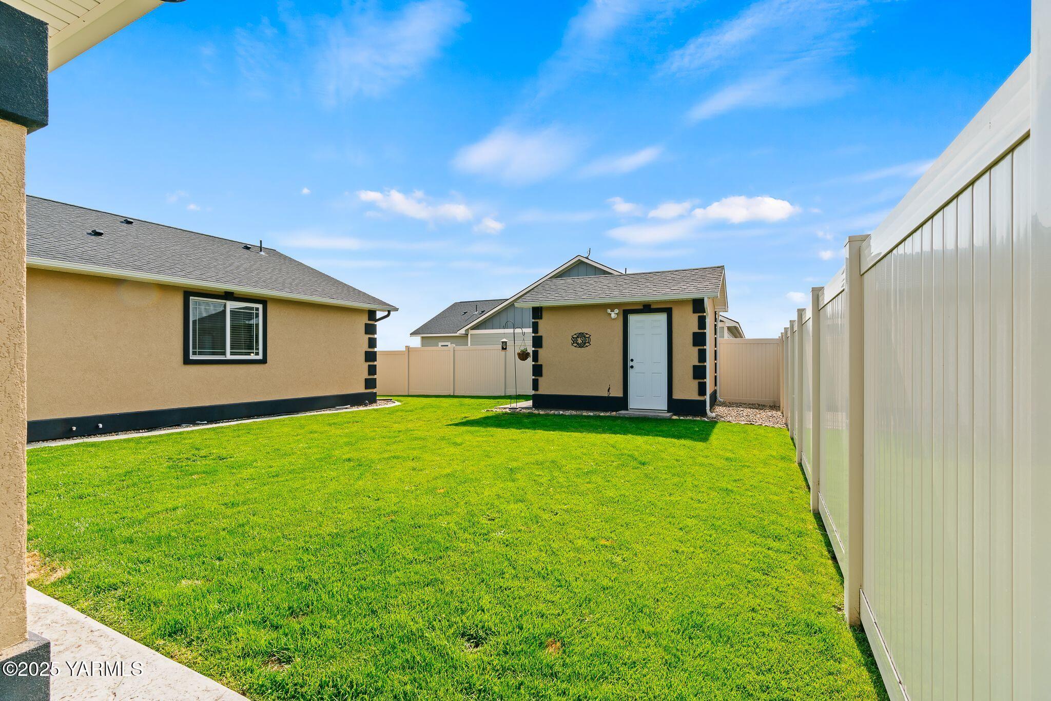 2005 Jennifer Dr