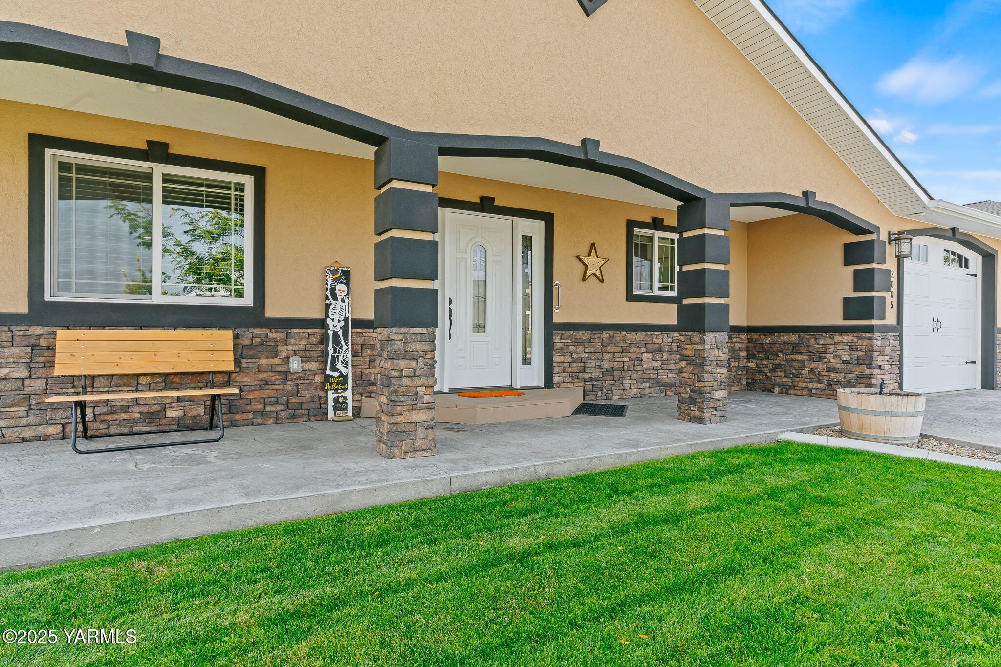 2005 Jennifer Dr