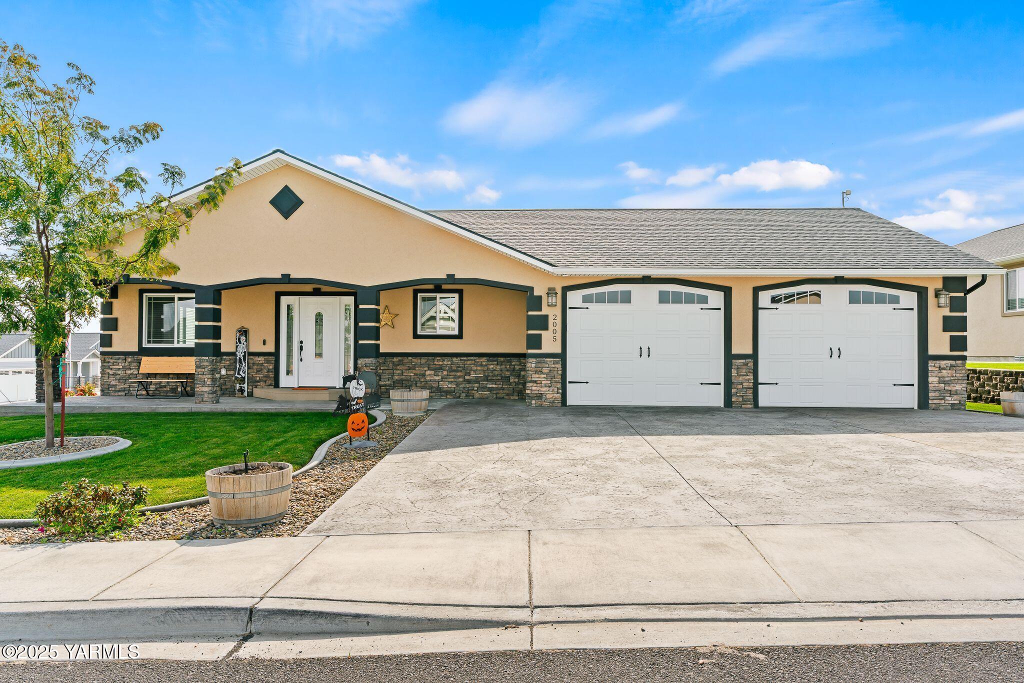 2005 Jennifer Dr