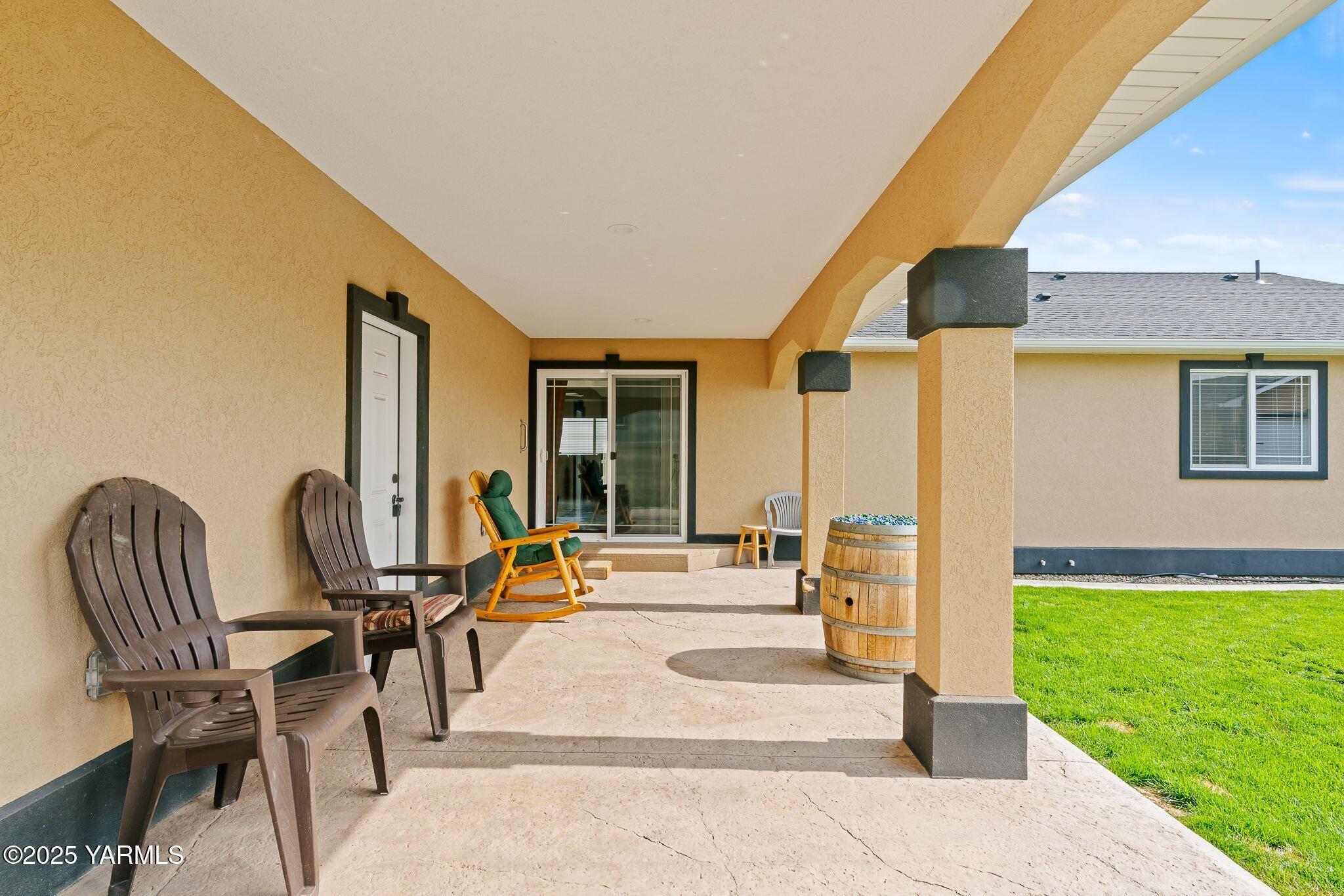 2005 Jennifer Dr