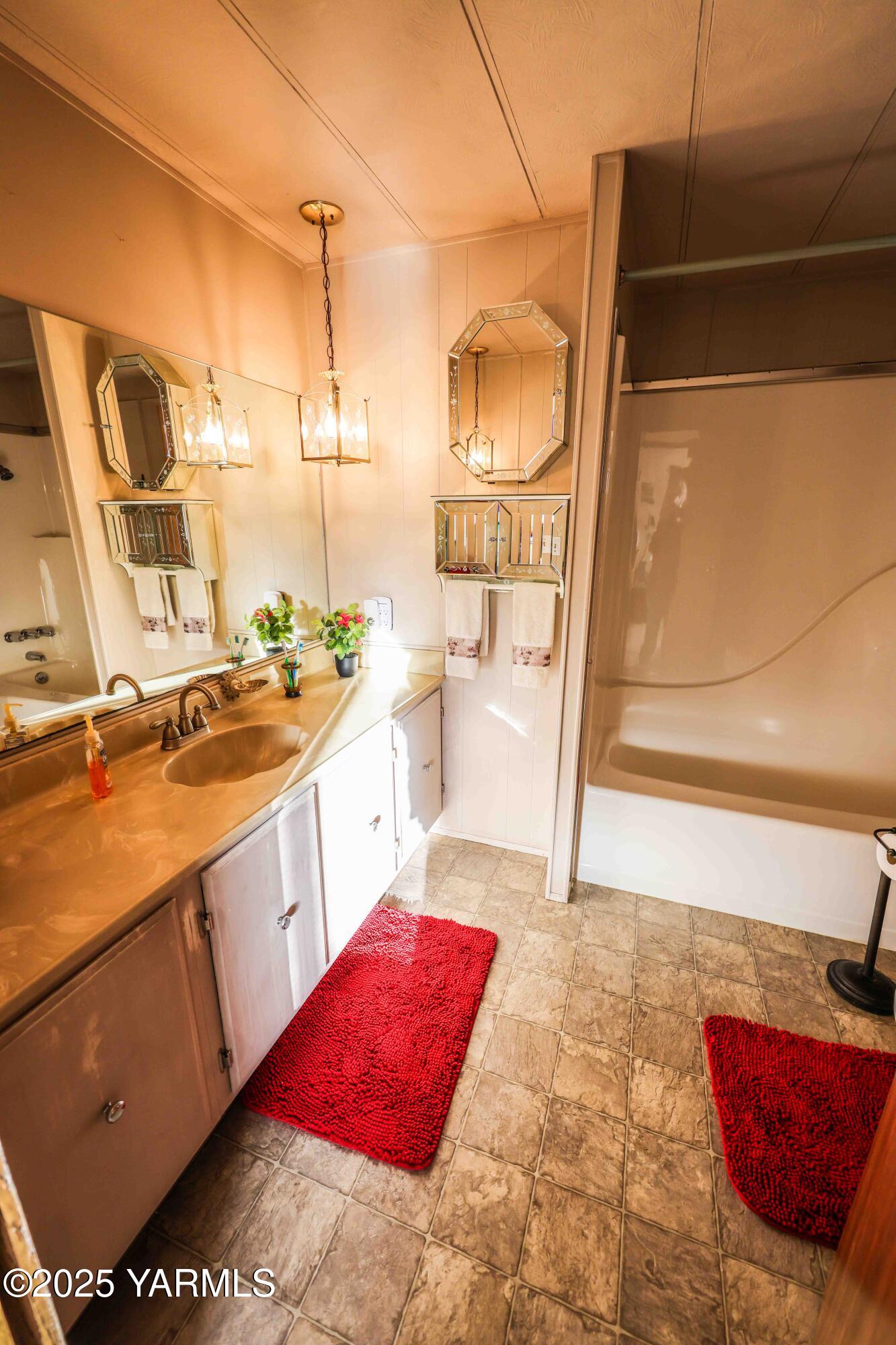 1011 N 34th Ave Unit: 19