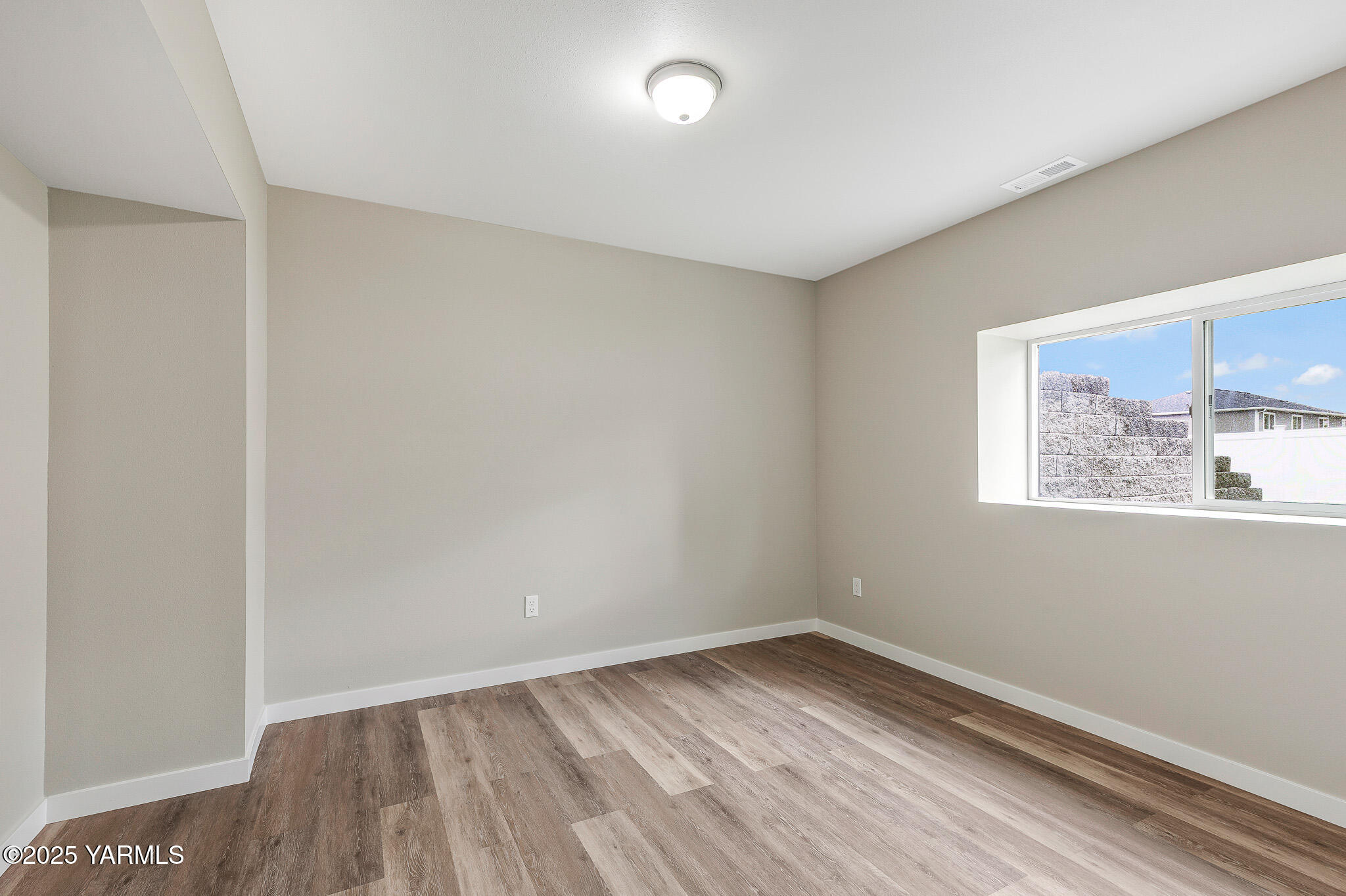 4408 Alpine Way