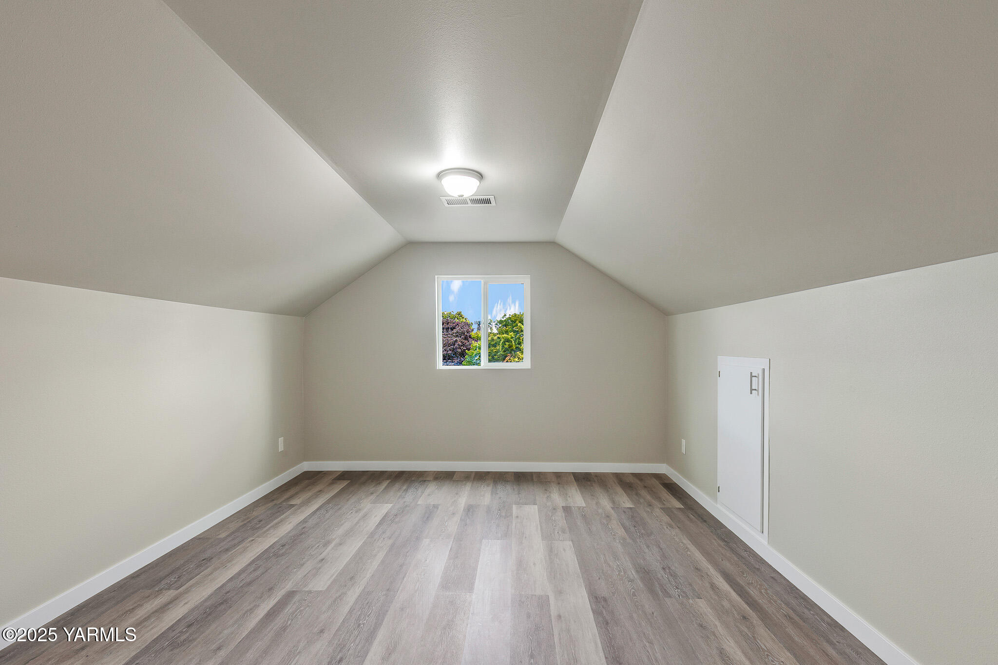 4408 Alpine Way