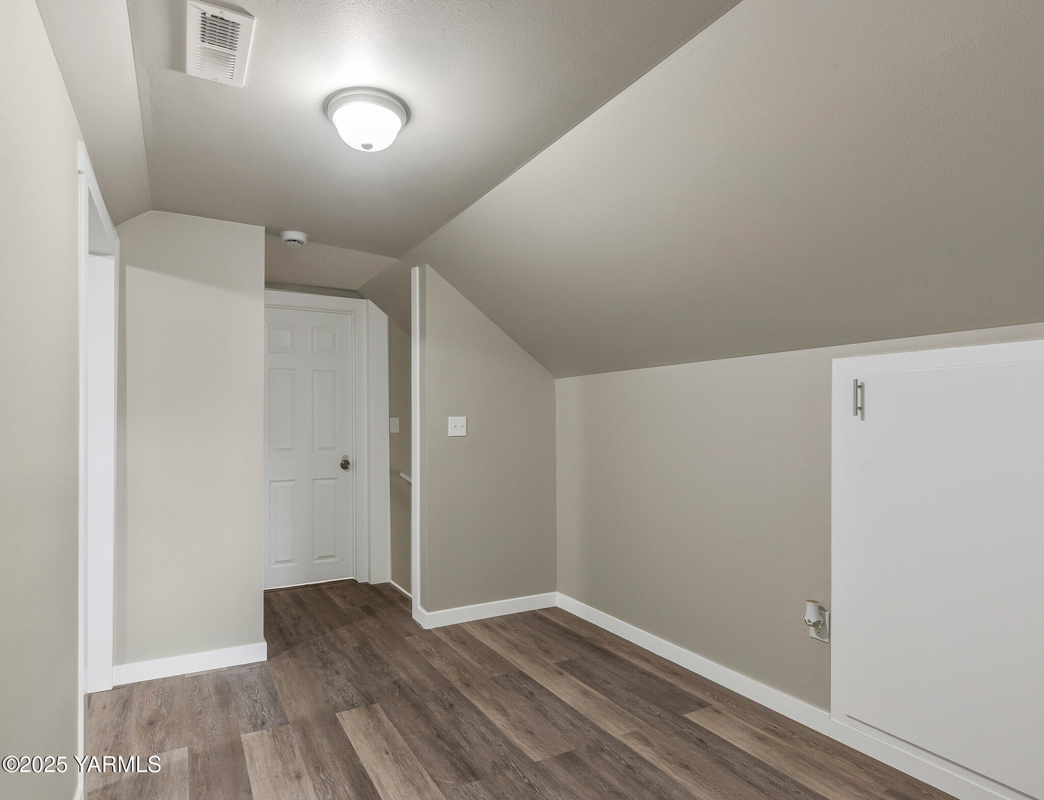 4408 Alpine Way