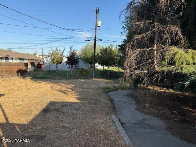423 S 50th Ave