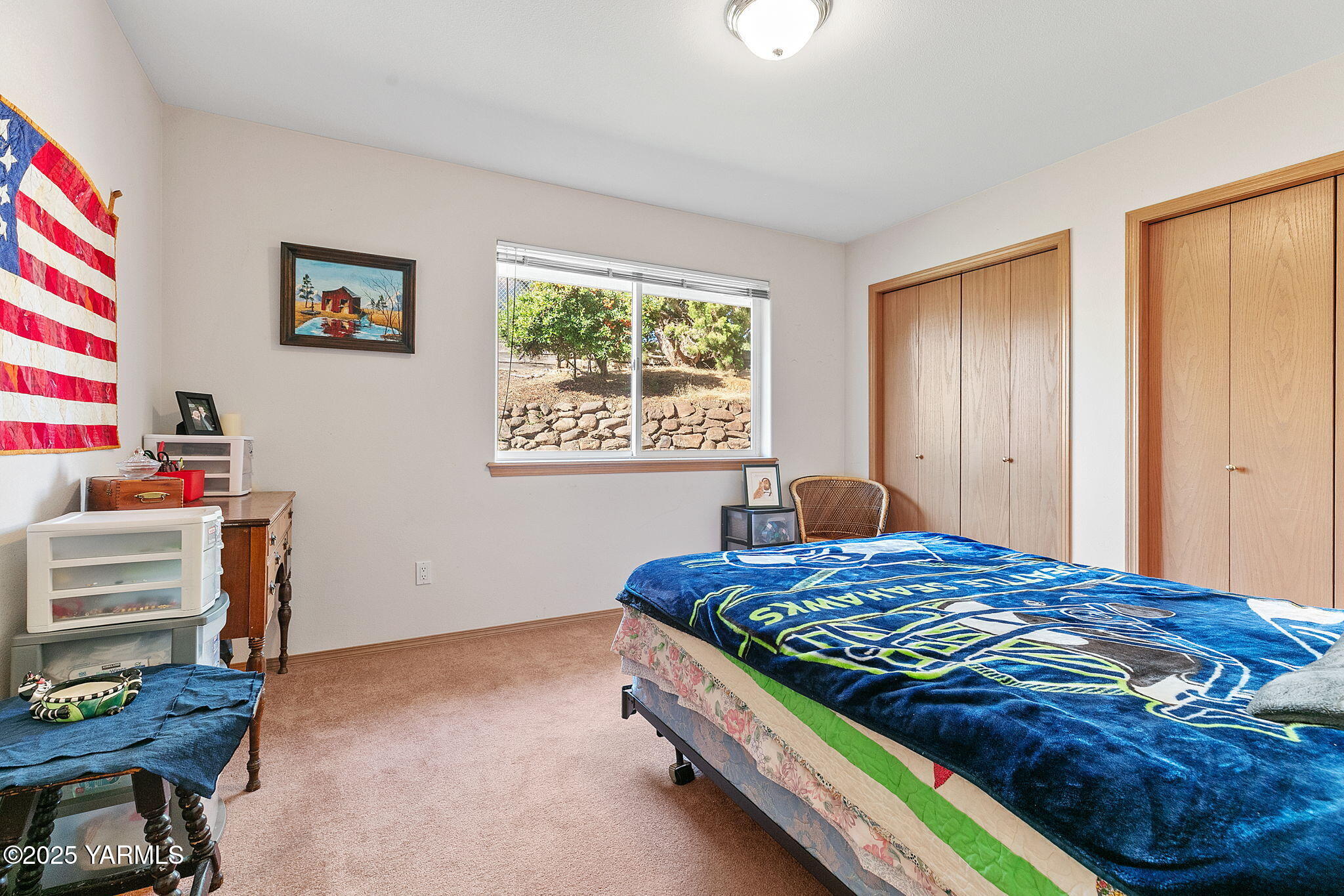 414 N 69th Ave