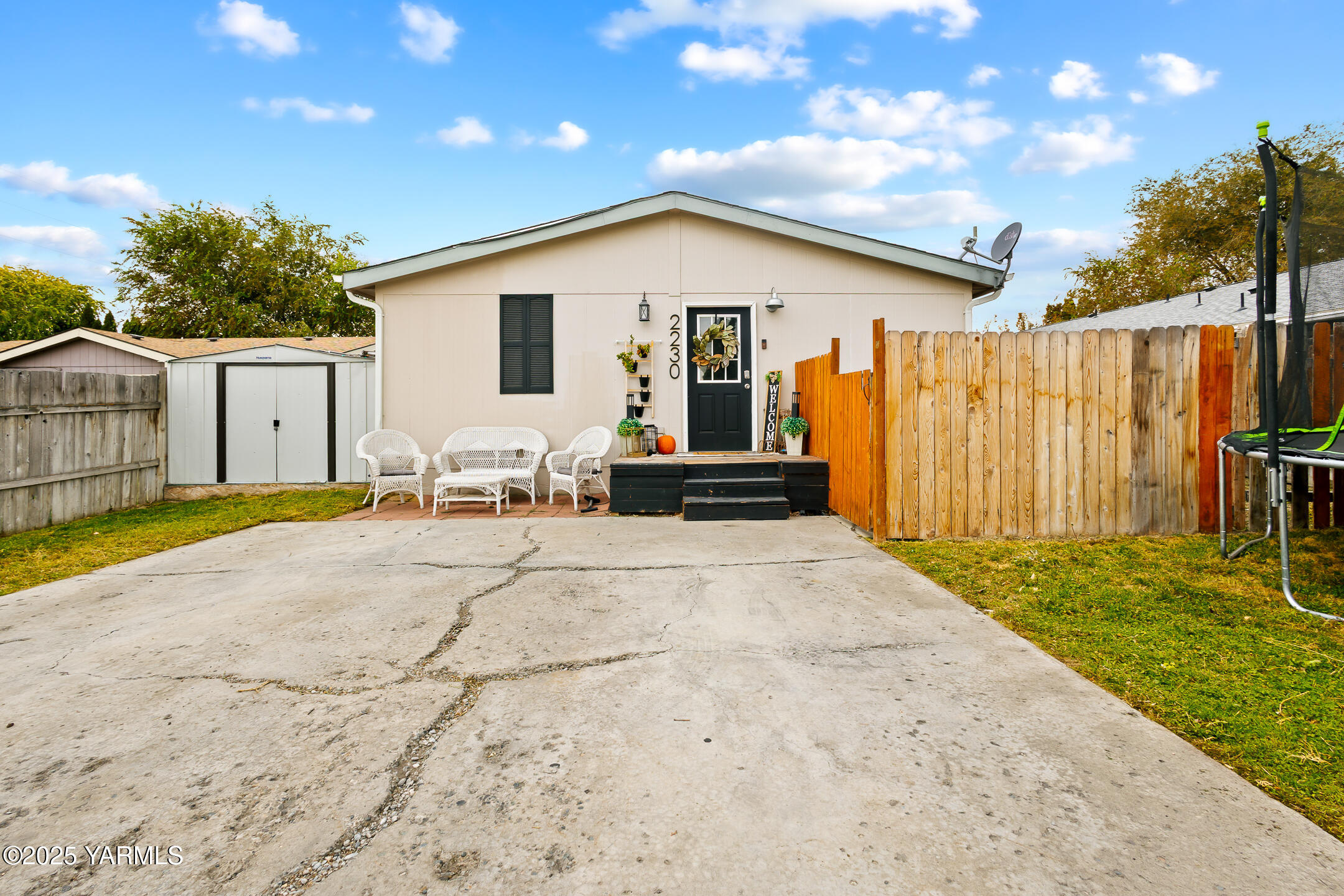 2230 Landon Ave