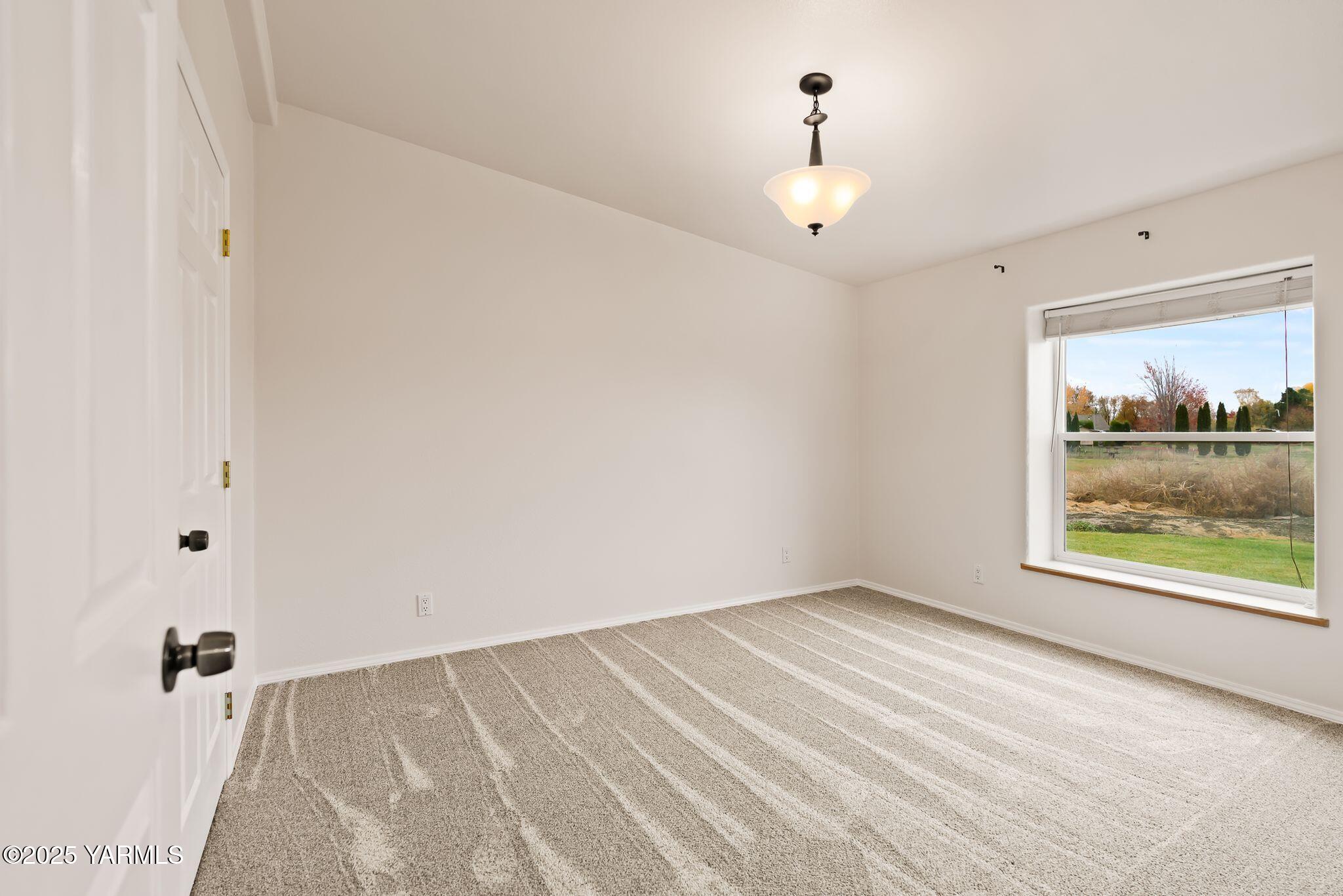 3000 S 62nd Ave