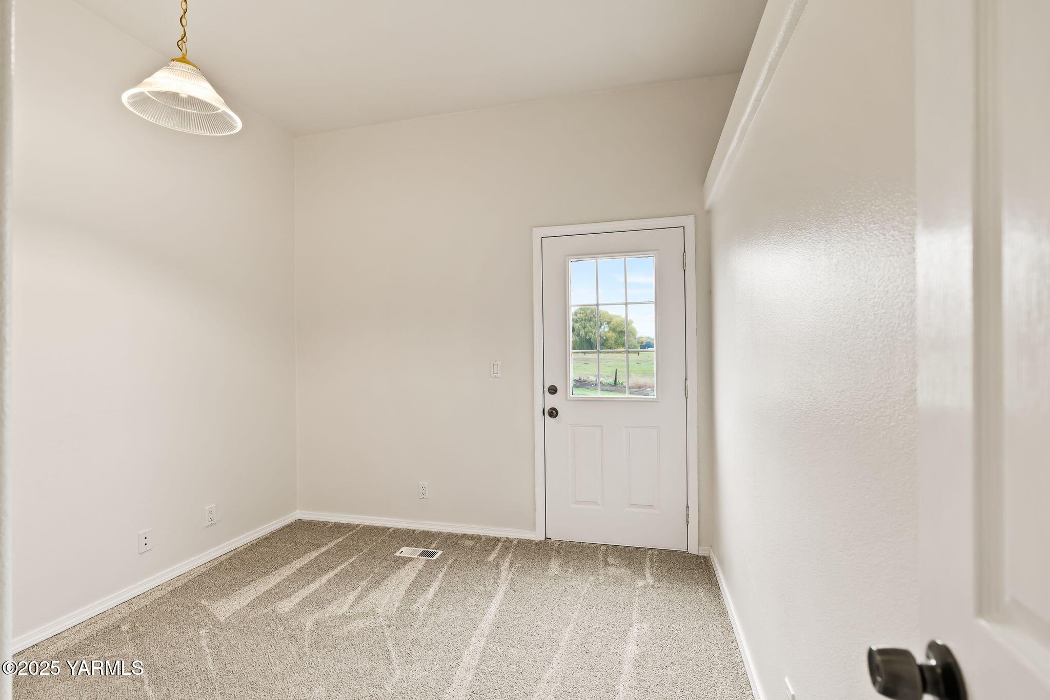 3000 S 62nd Ave