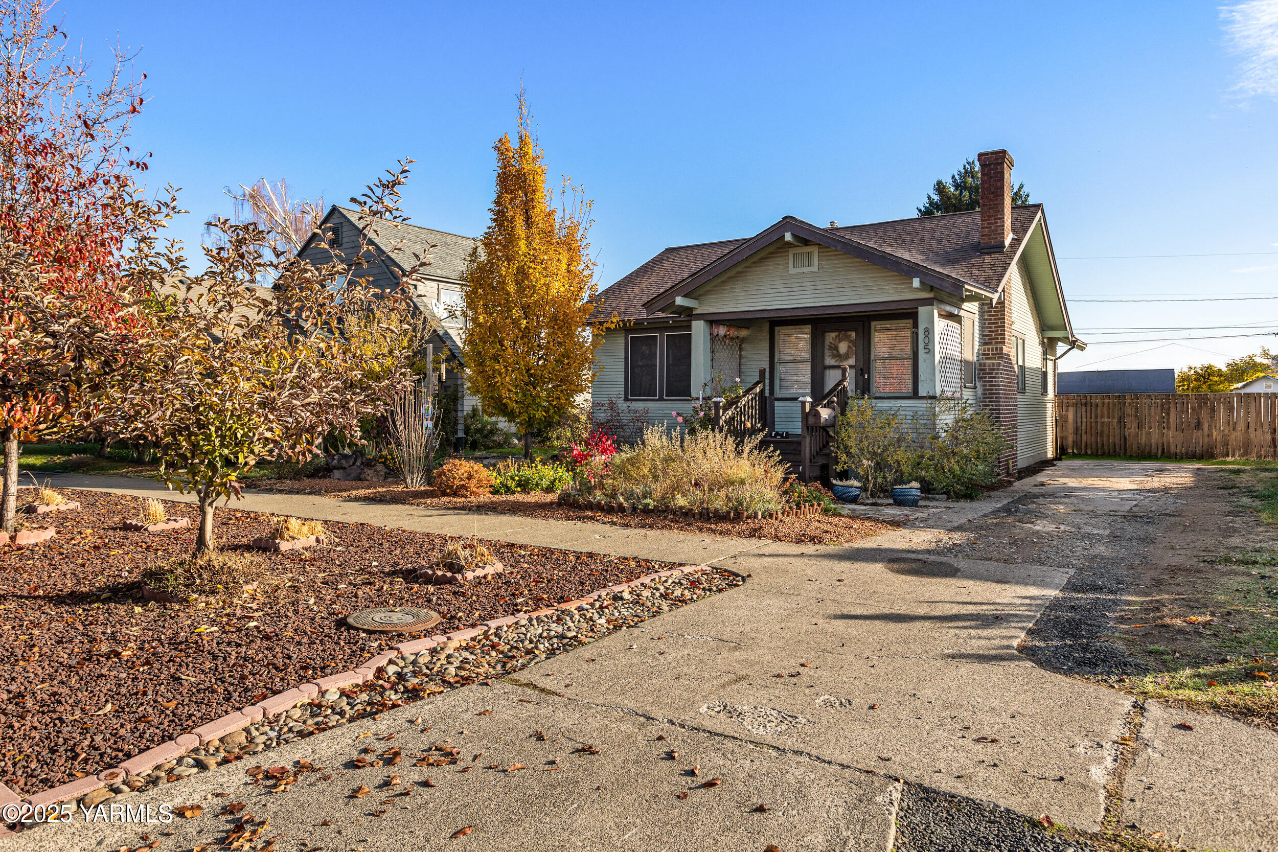 805 S 9th Ave