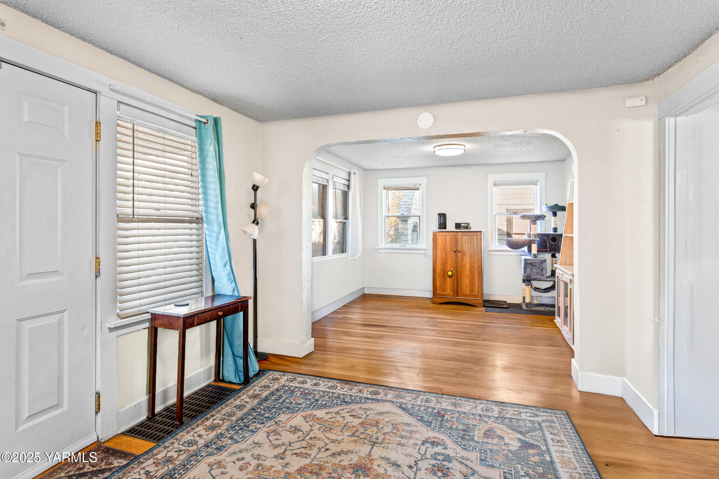 805 S 9th Ave