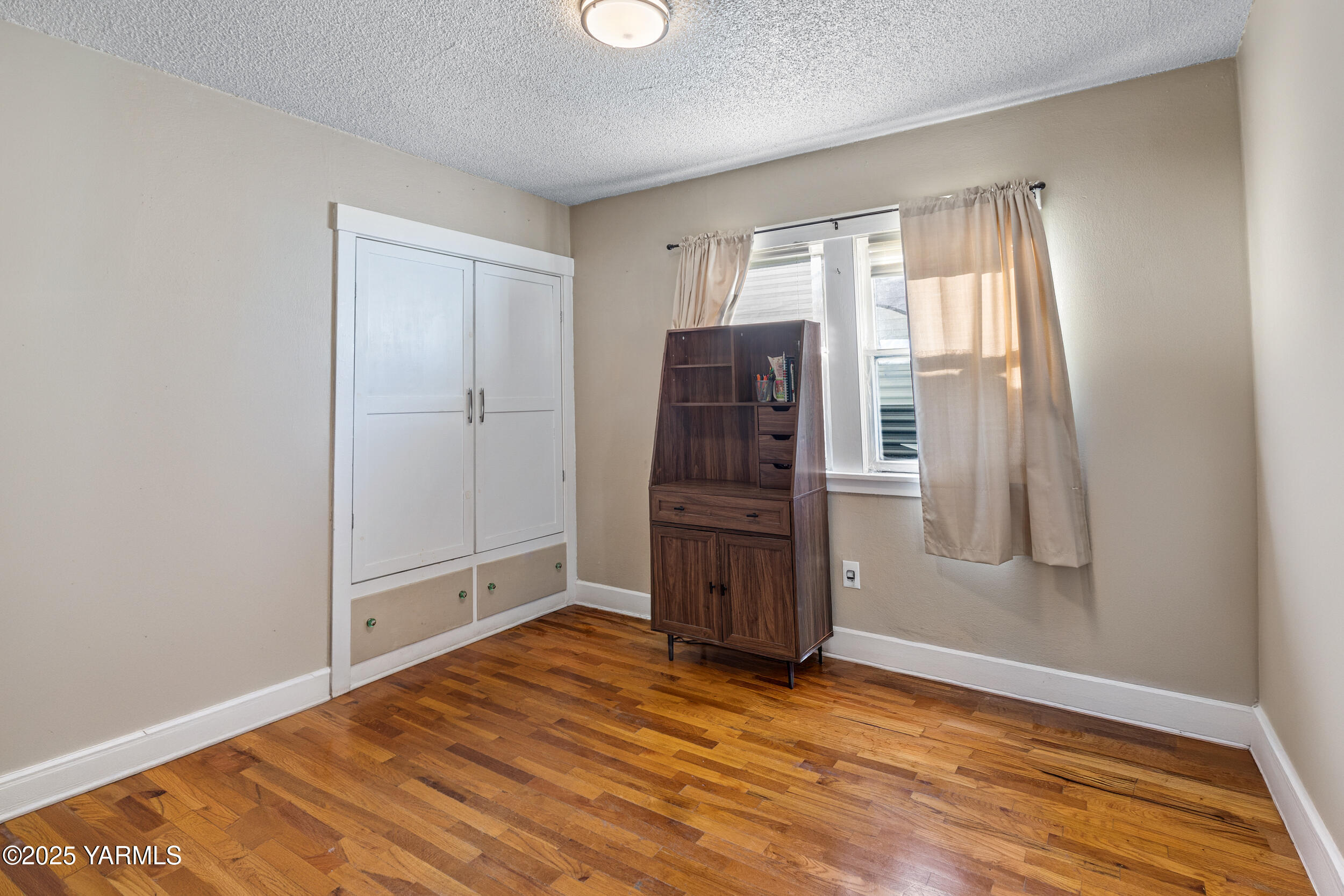 805 S 9th Ave