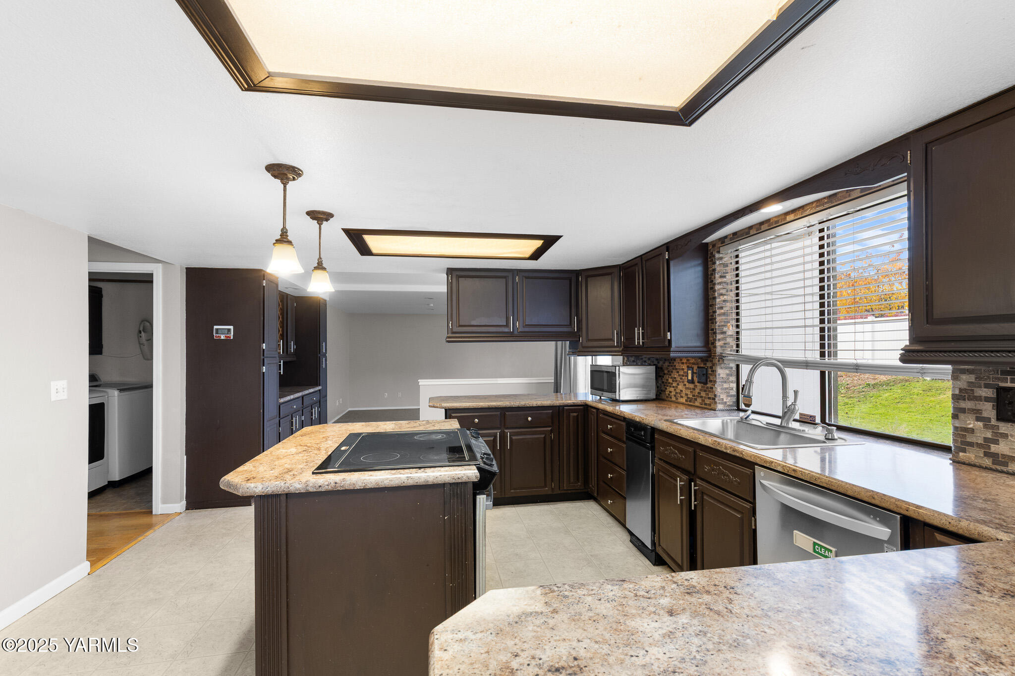203 Merinda Dr