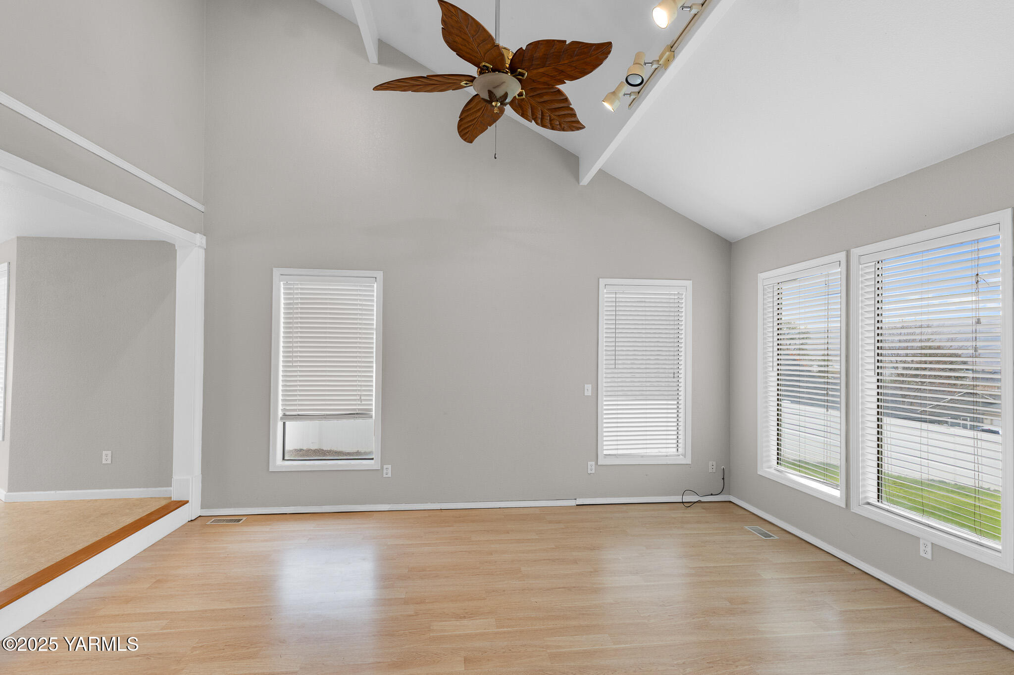 203 Merinda Dr