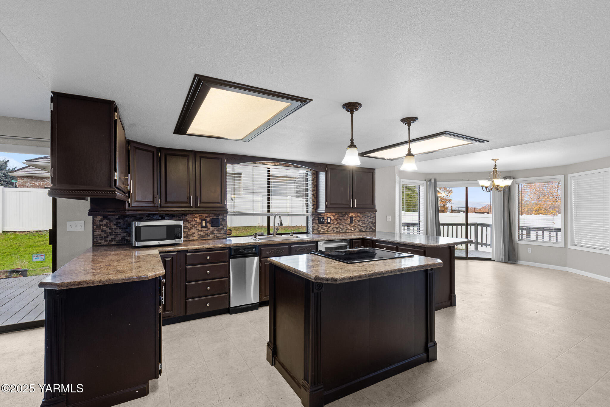203 Merinda Dr