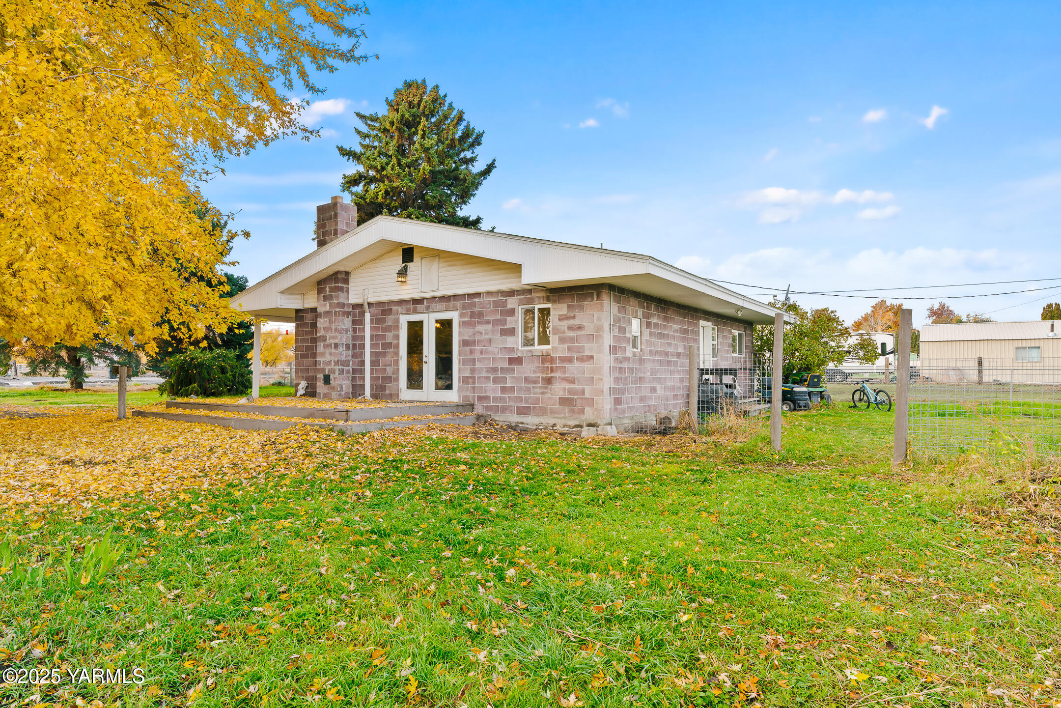 4605 Ahtanum Rd