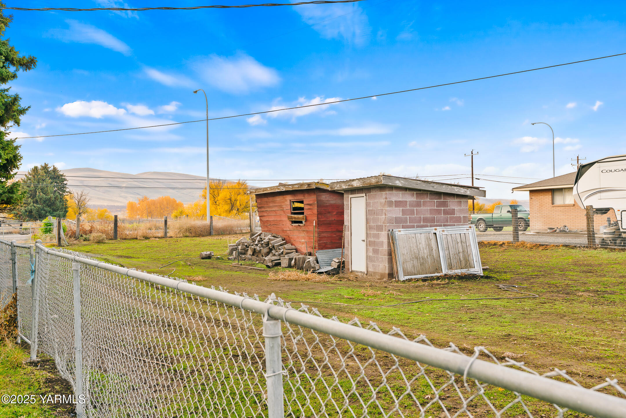 4605 Ahtanum Rd