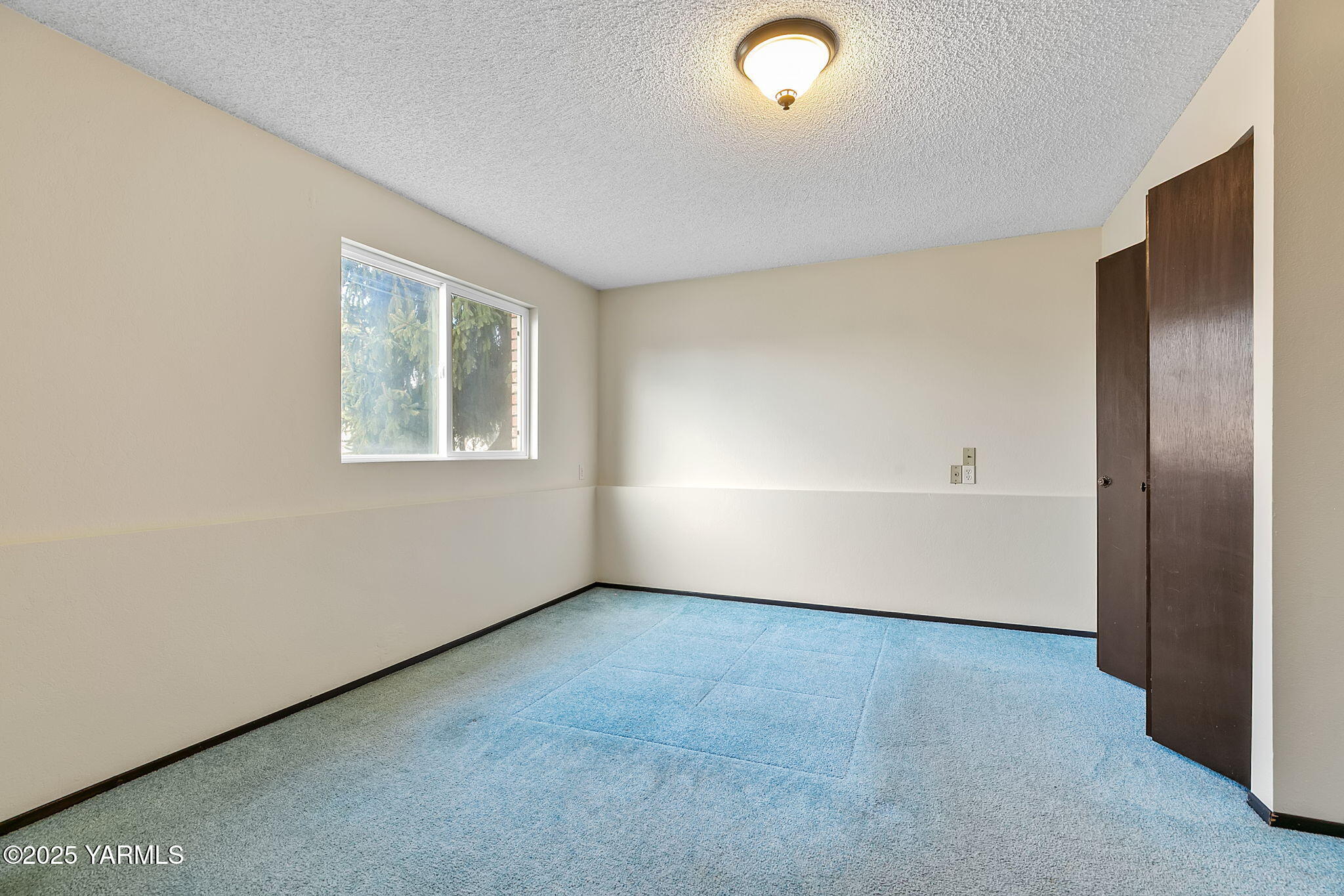 1403 Karr Ave