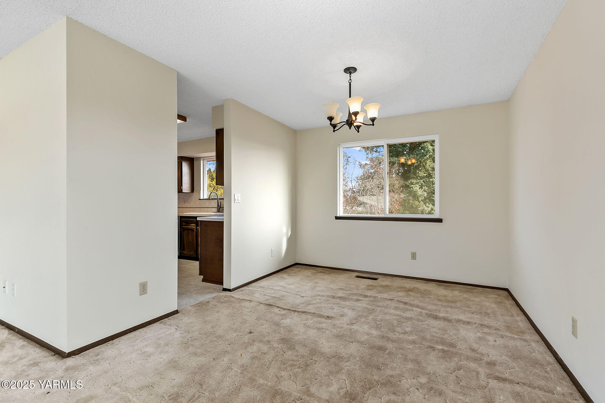 1403 Karr Ave