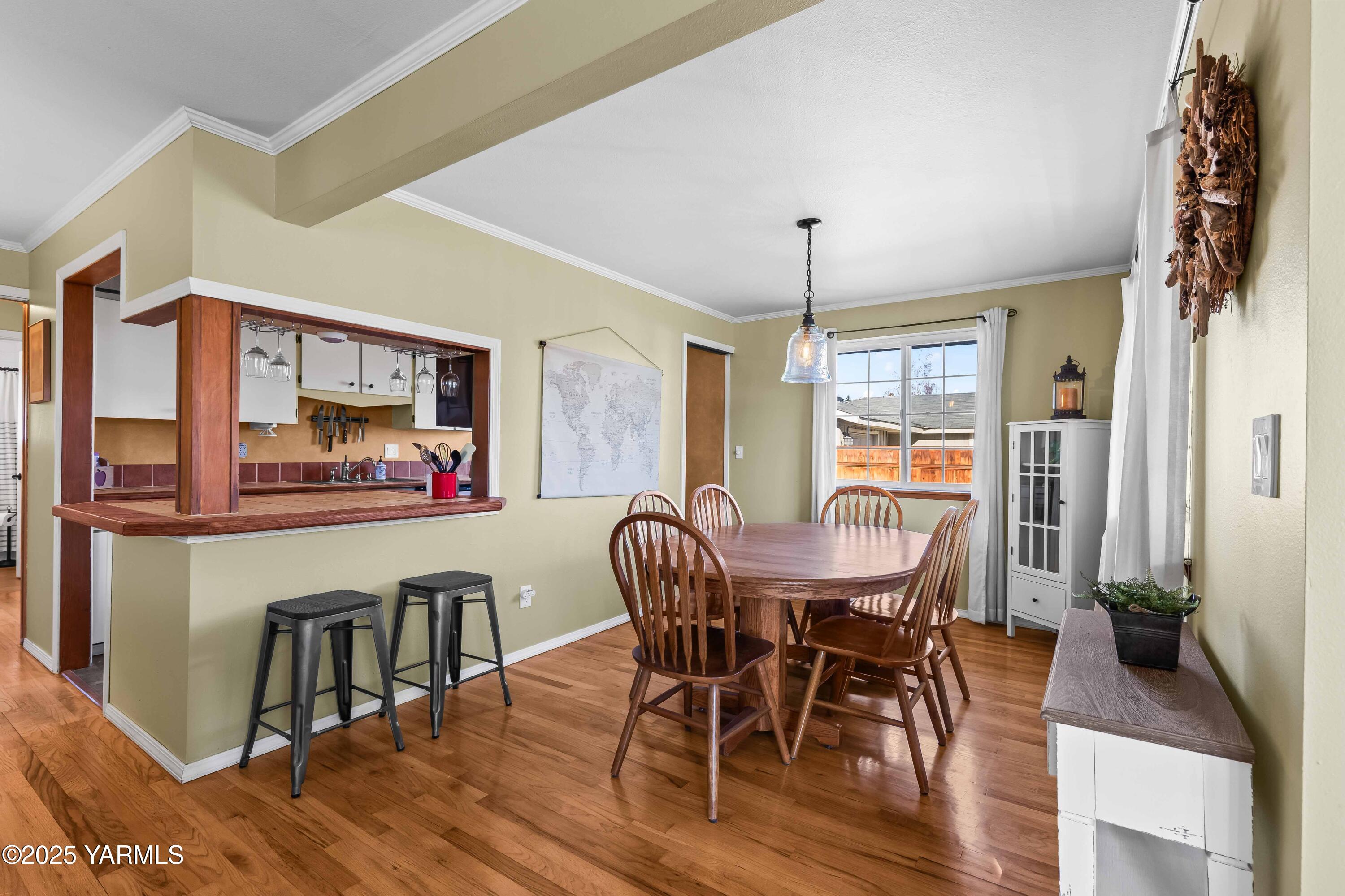 606 N 46th Ave