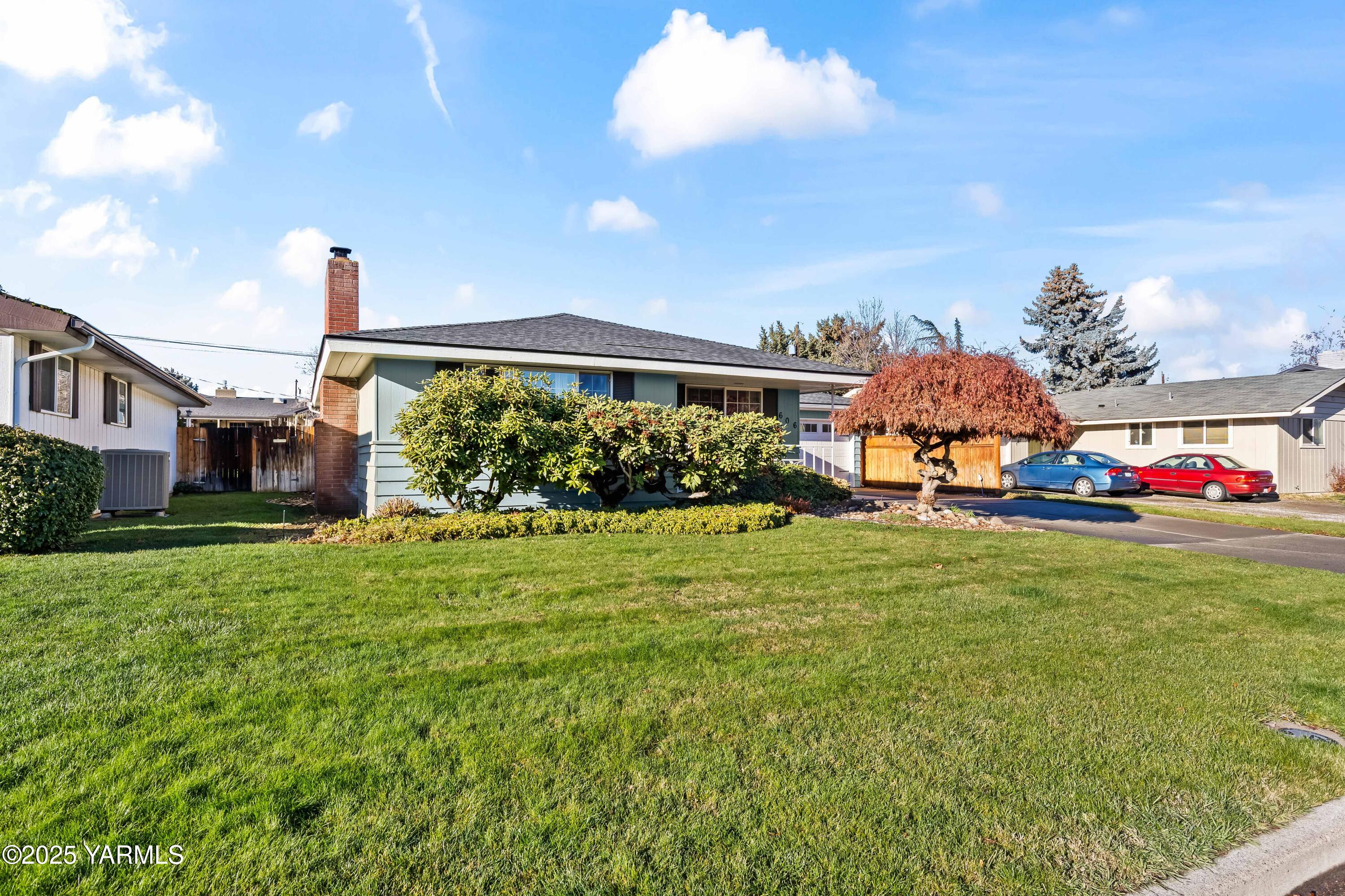606 N 46th Ave
