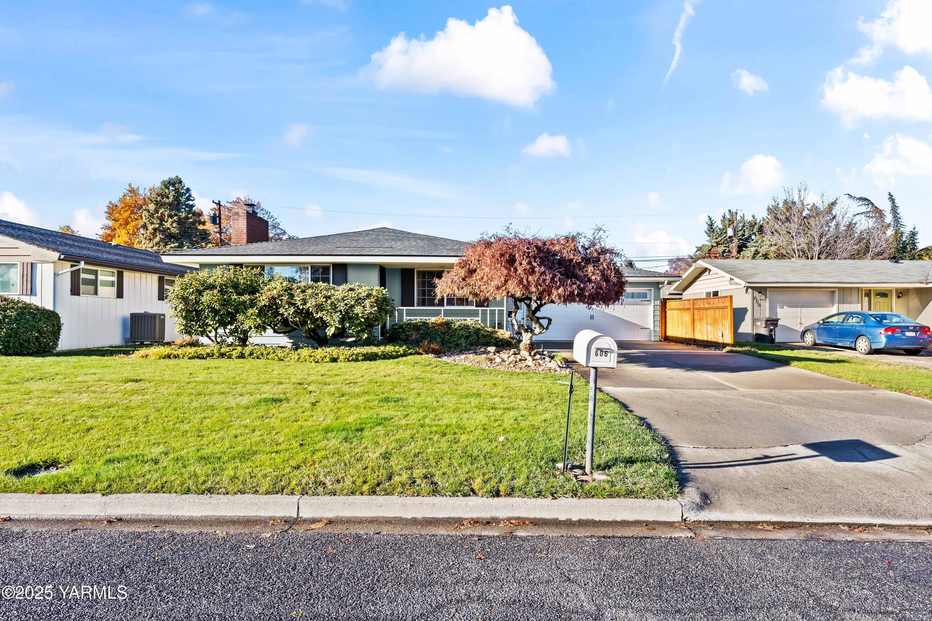 606 N 46th Ave