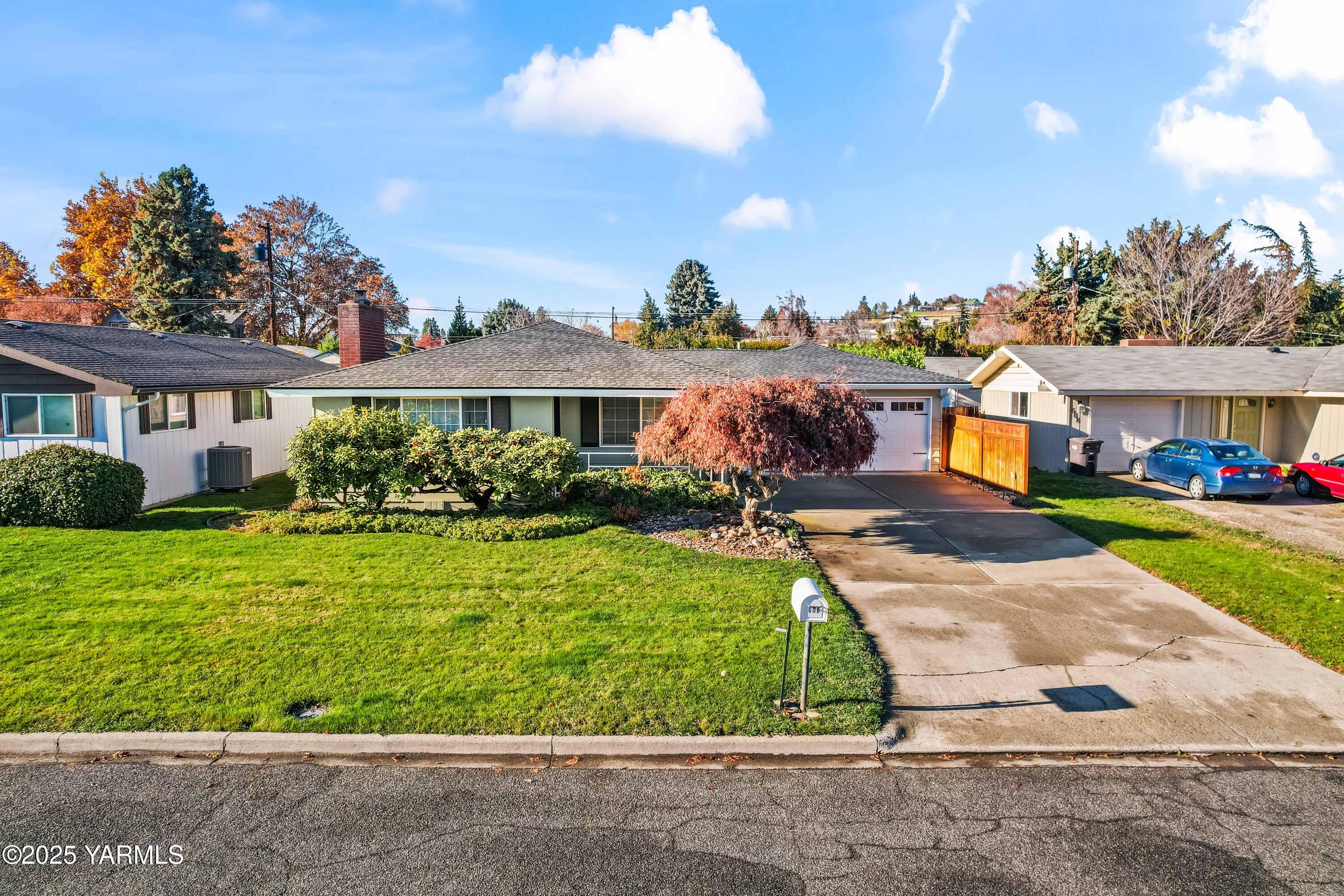 606 N 46th Ave
