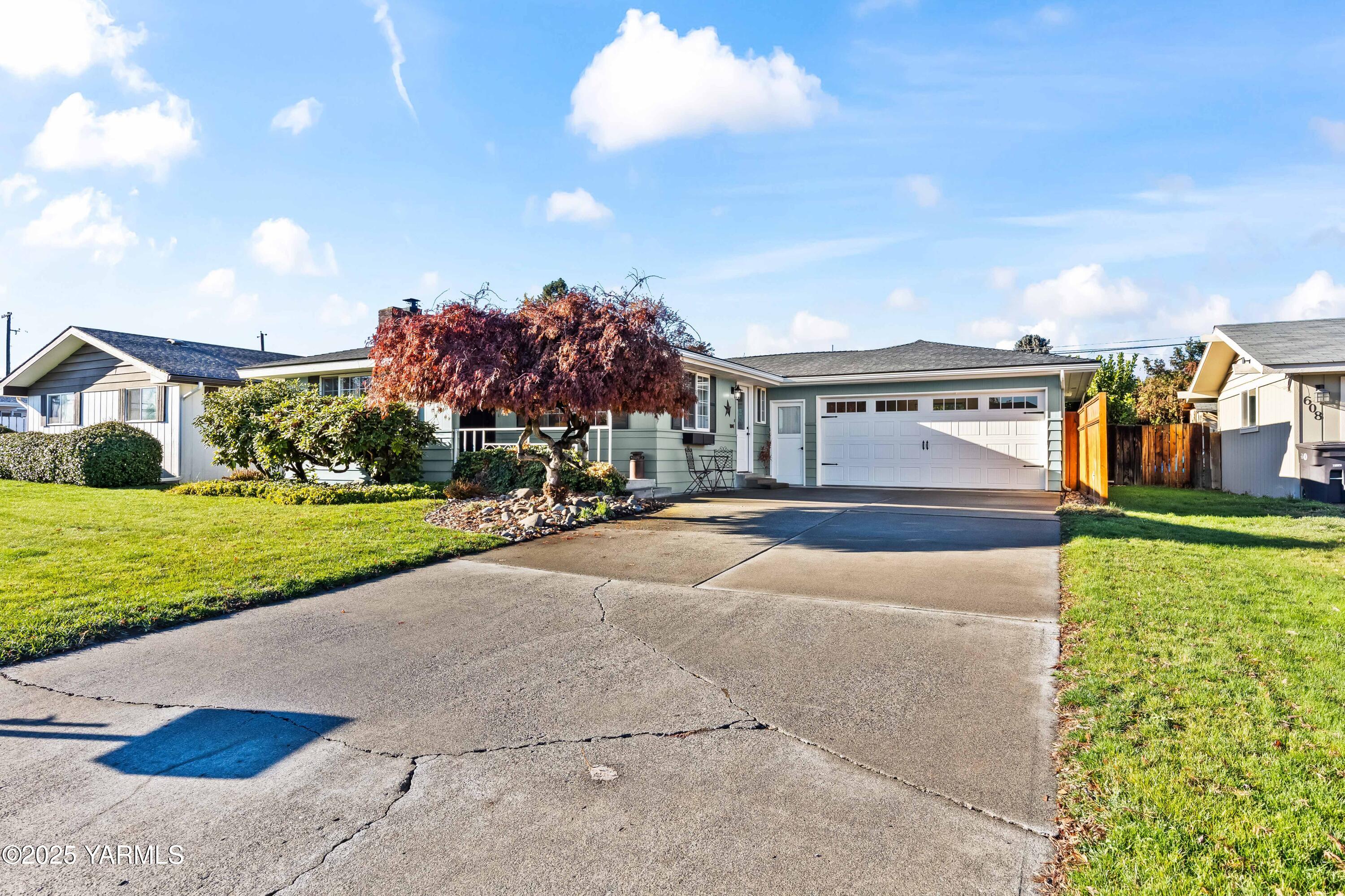 606 N 46th Ave