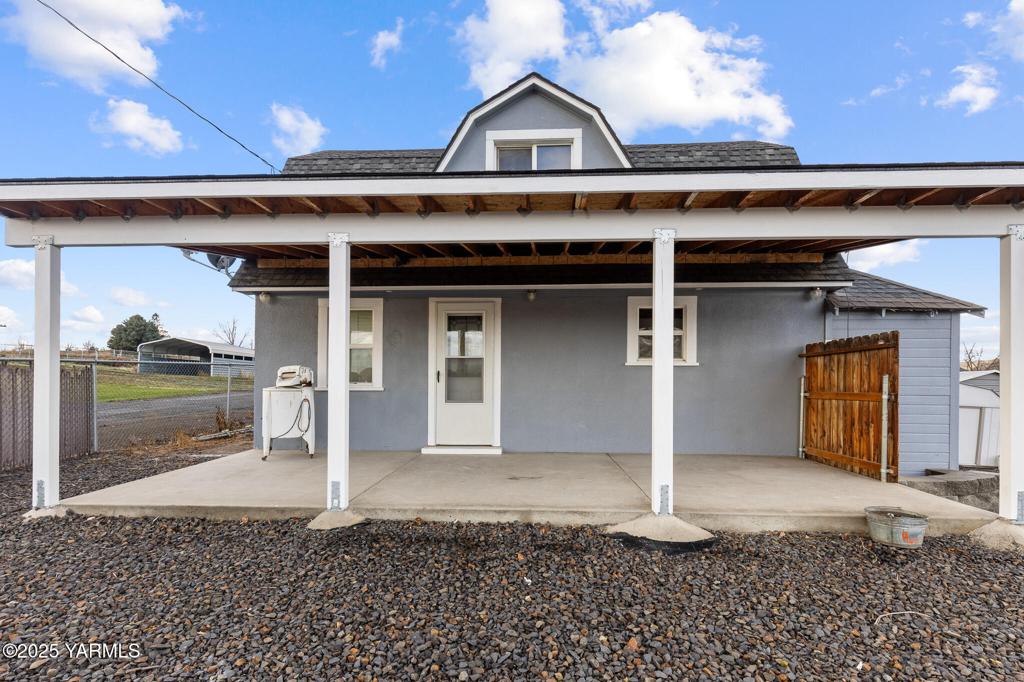 752 Lancaster Rd