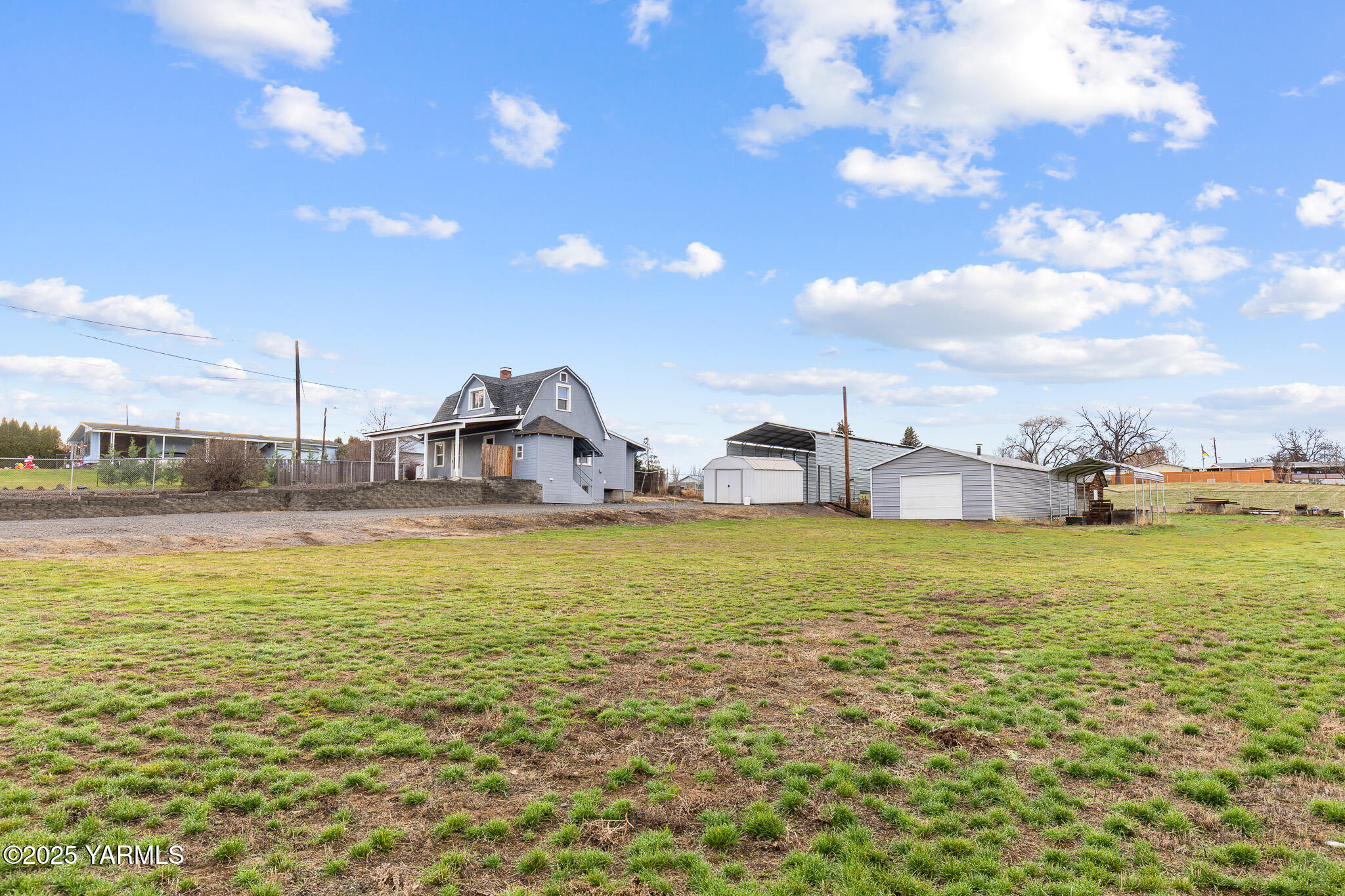 752 Lancaster Rd