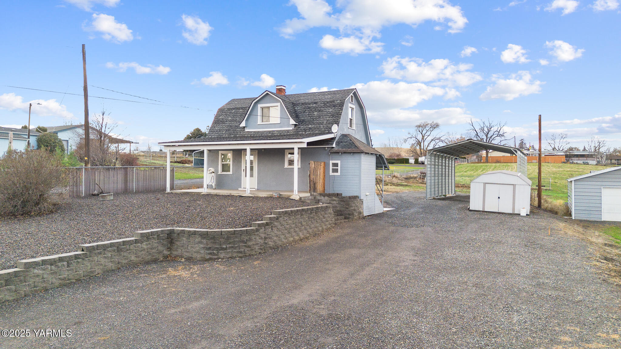 752 Lancaster Rd
