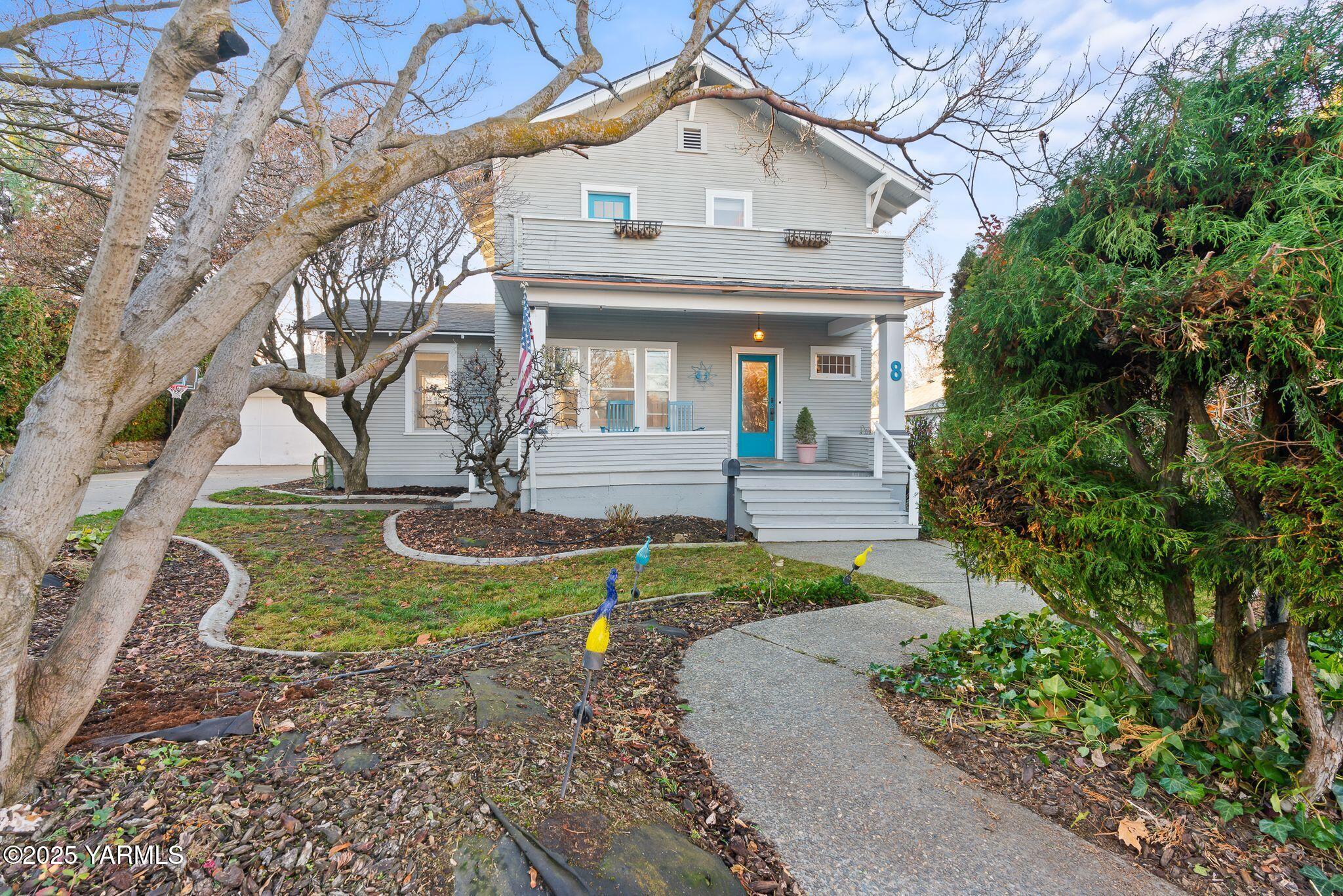 8 N 28th Ave