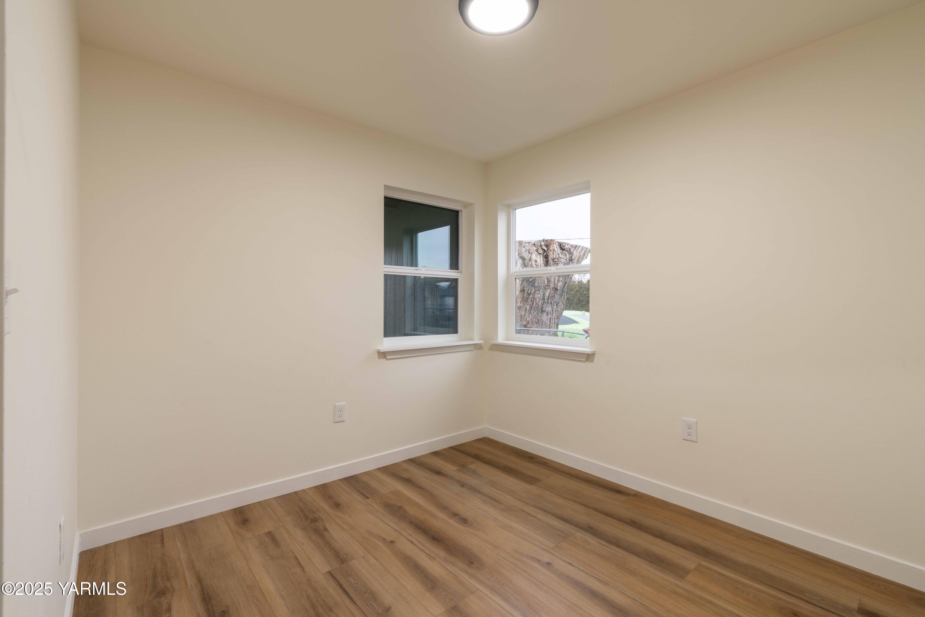1610 Queen Ave