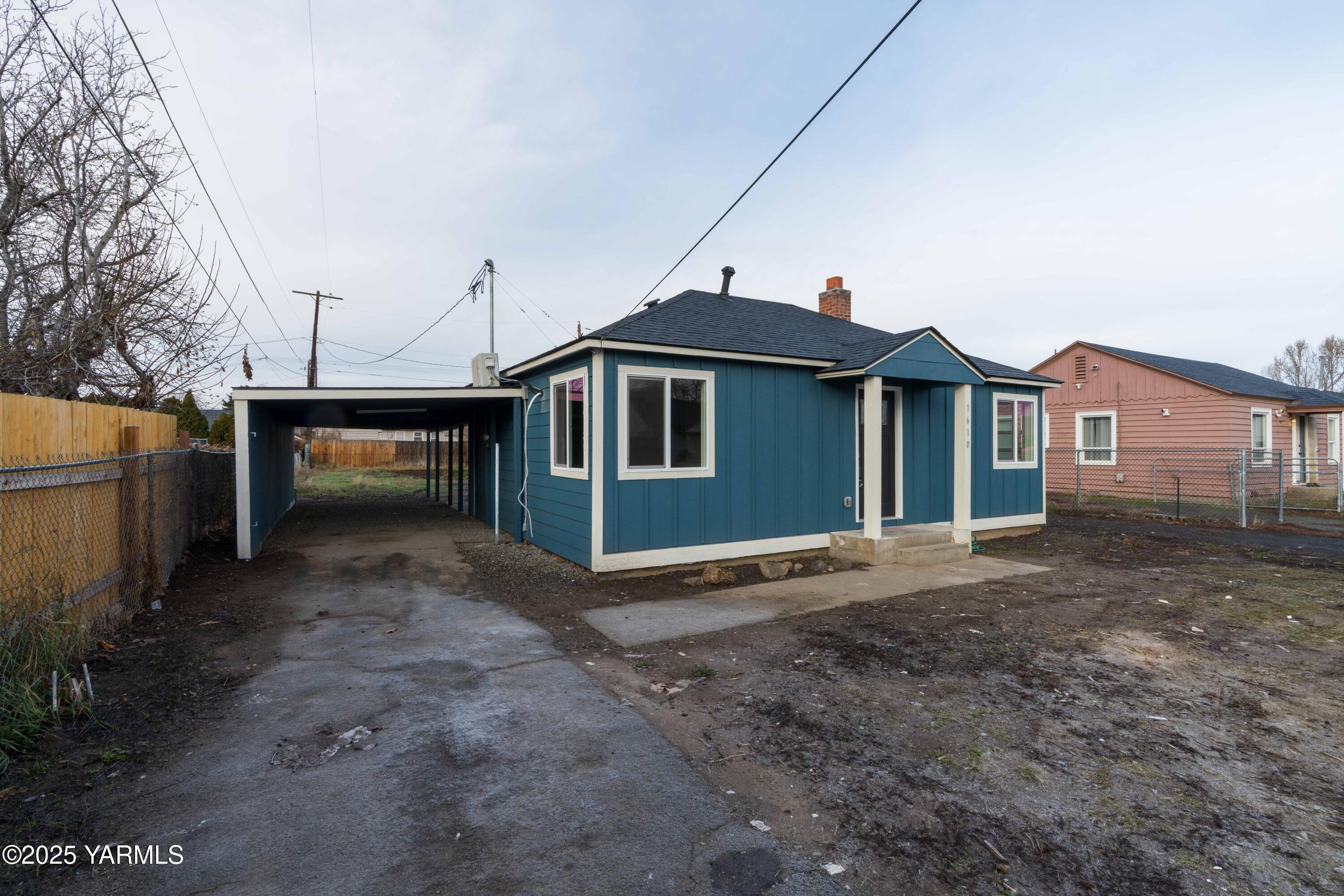 1610 Queen Ave