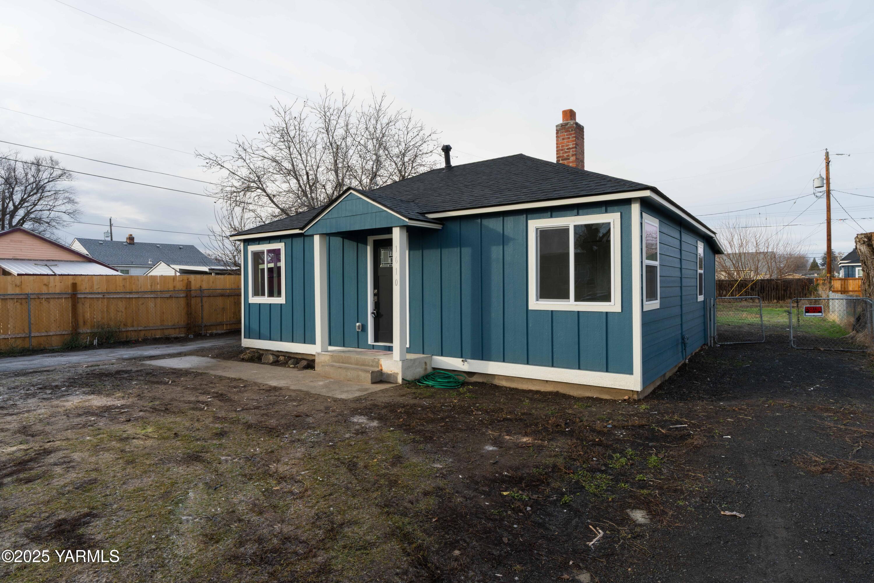 1610 Queen Ave
