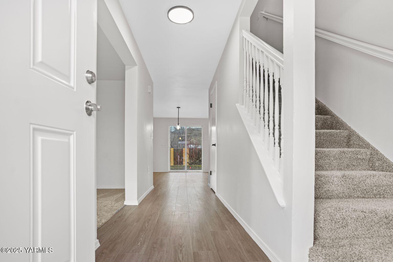 2216 S 67th Ave