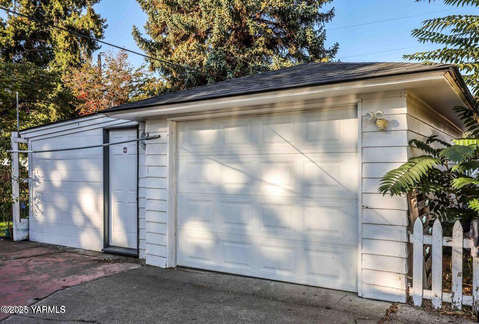 1312 S 6th Ave